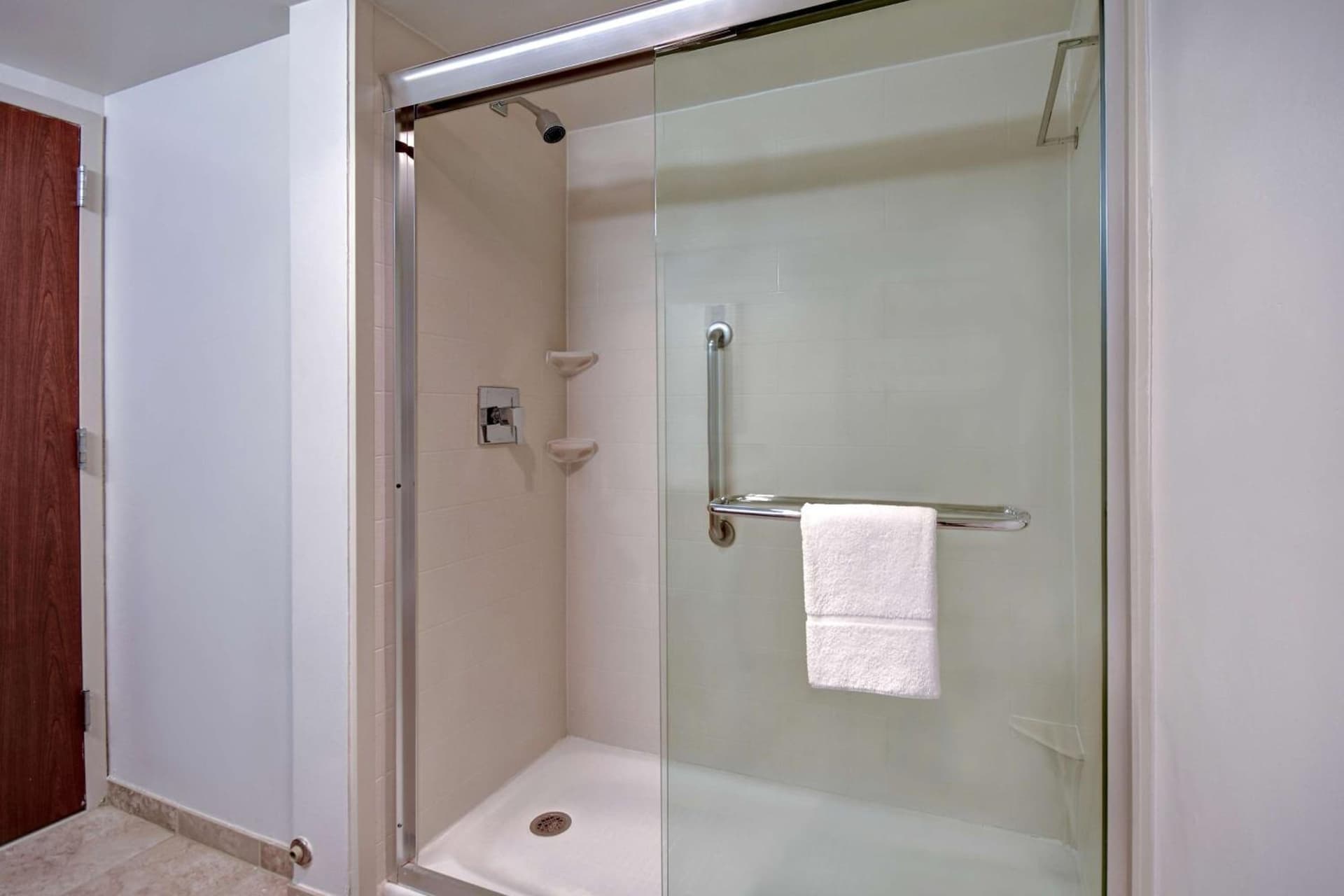 Hampton Inn & Suites Alexandria Old Town Area South gallery photo in Alexandria, VA — image 29