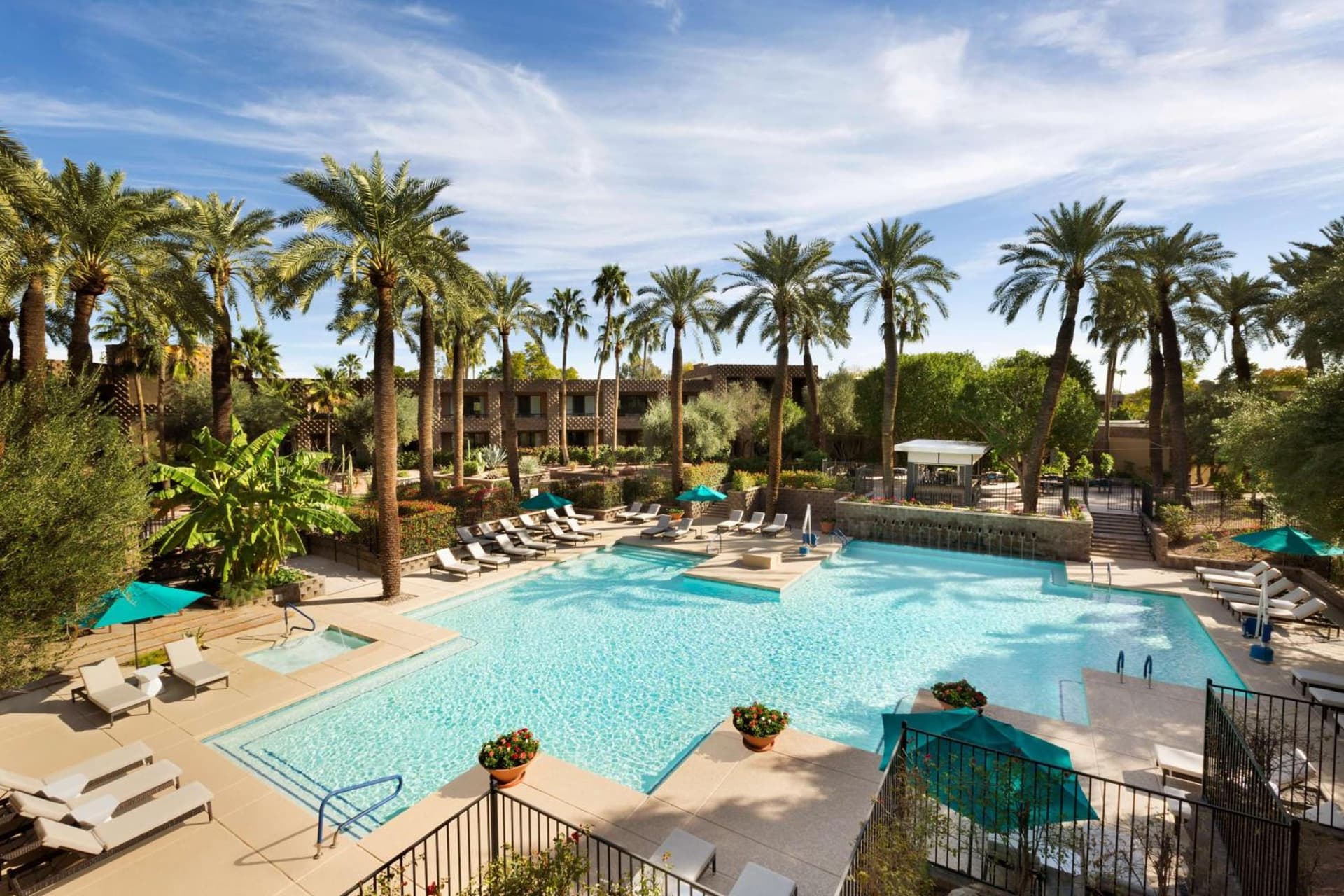 DoubleTree by Hilton Paradise Valley Resort Scottsdale interior in Scottsdale, AZ — gallery photo 2