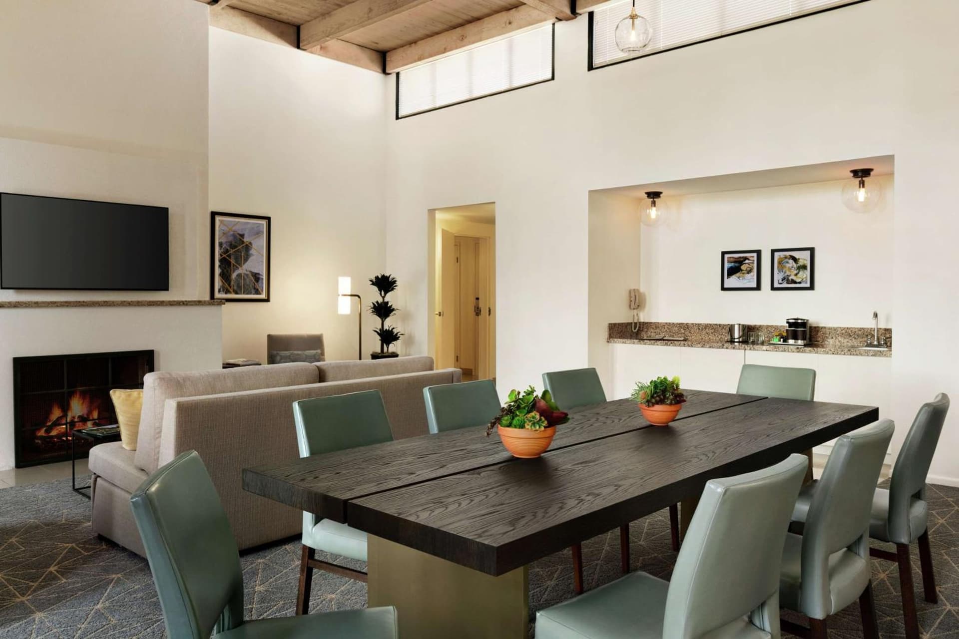 DoubleTree by Hilton Paradise Valley Resort Scottsdale gallery photo in Scottsdale, AZ — image 78