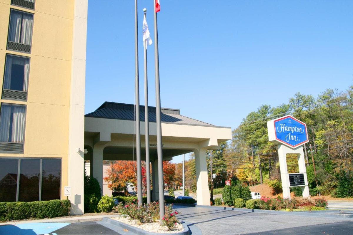 Hampton Inn Atlanta-North Druid Hills exterior or lobby in Atlanta, GA — main listing photo