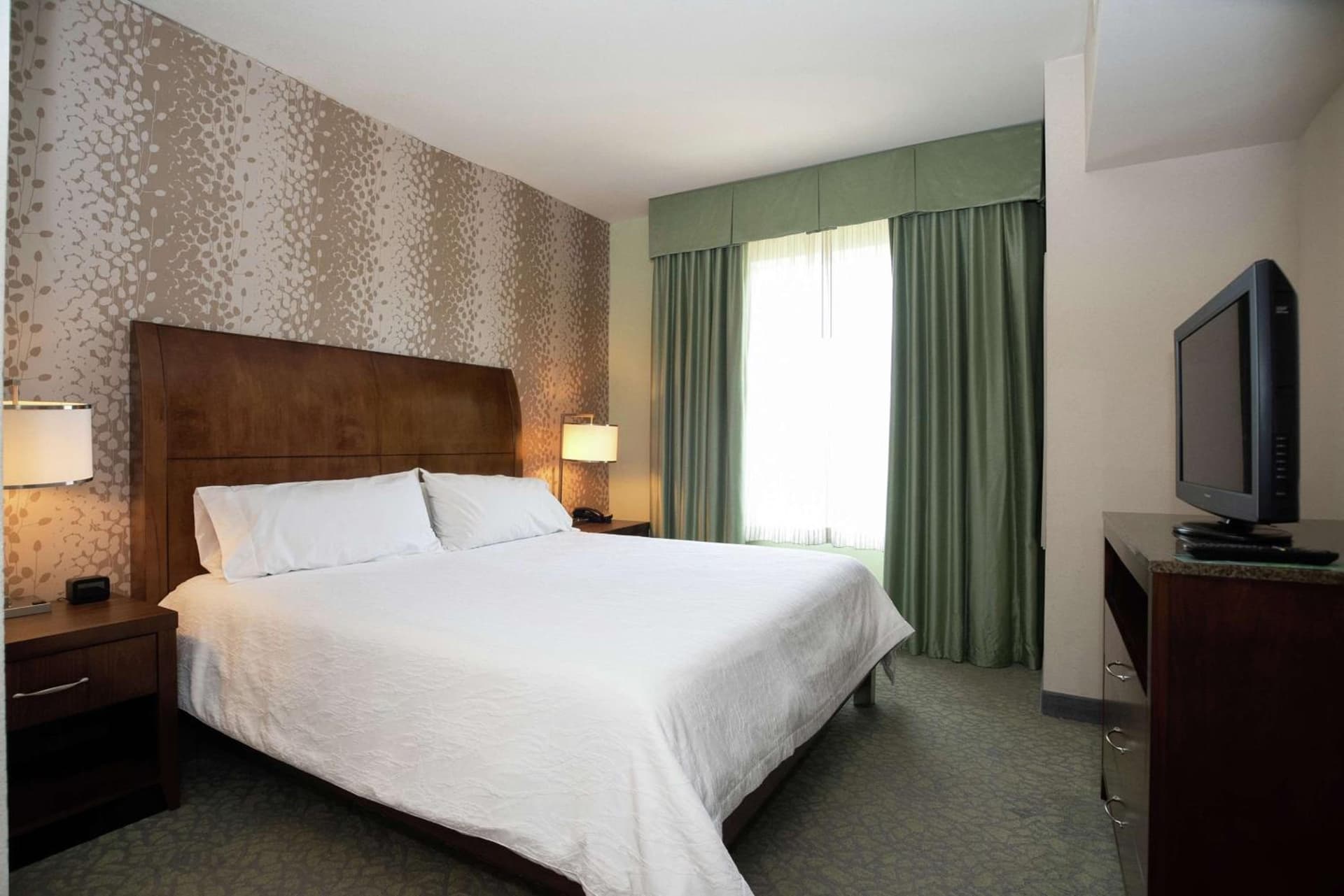 Hilton Garden Inn Covington/Mandeville interior in Covington, LA — gallery photo 2
