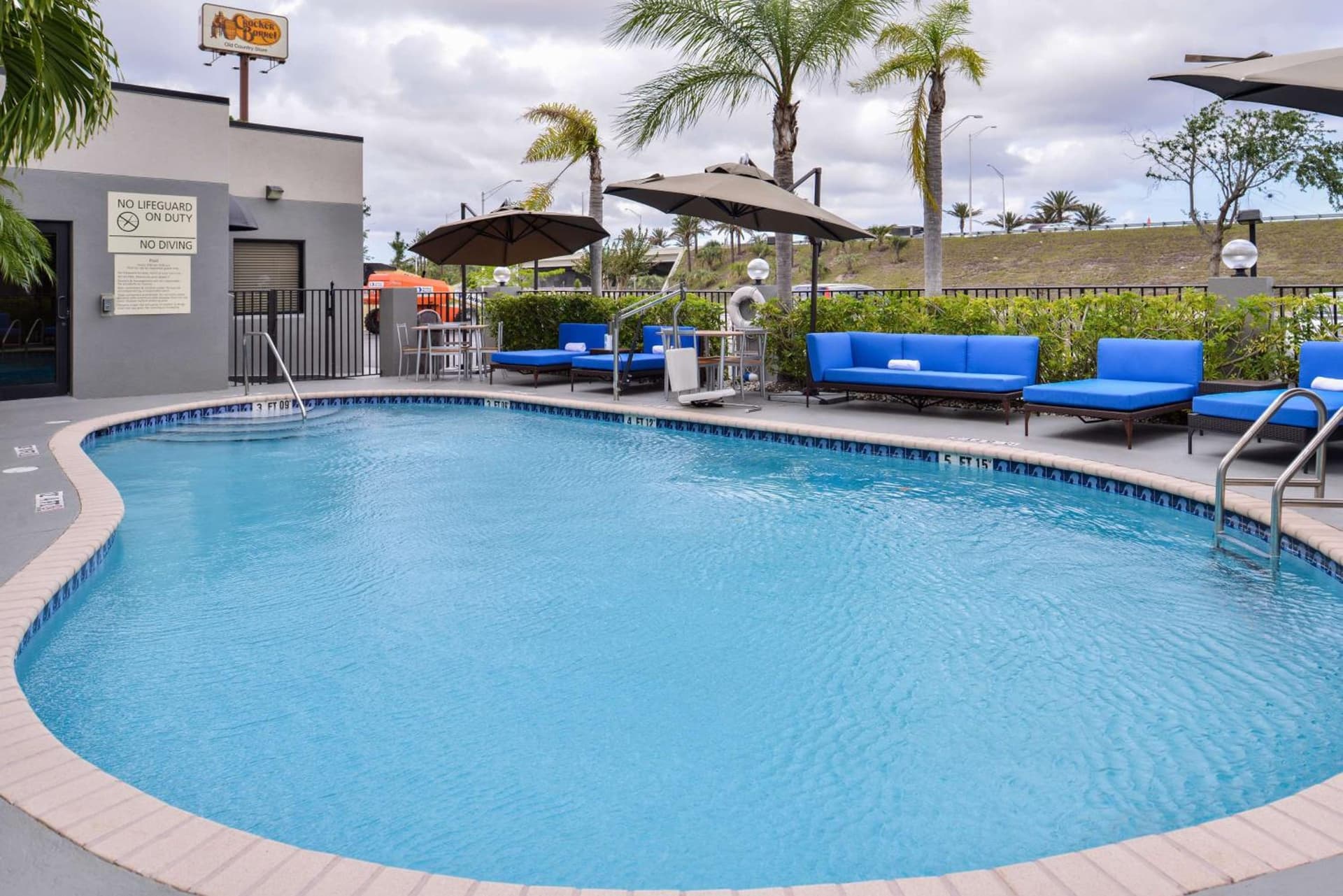 Hampton Inn Vero Beach Outlets gallery photo in Vero Beach, FL — image 27