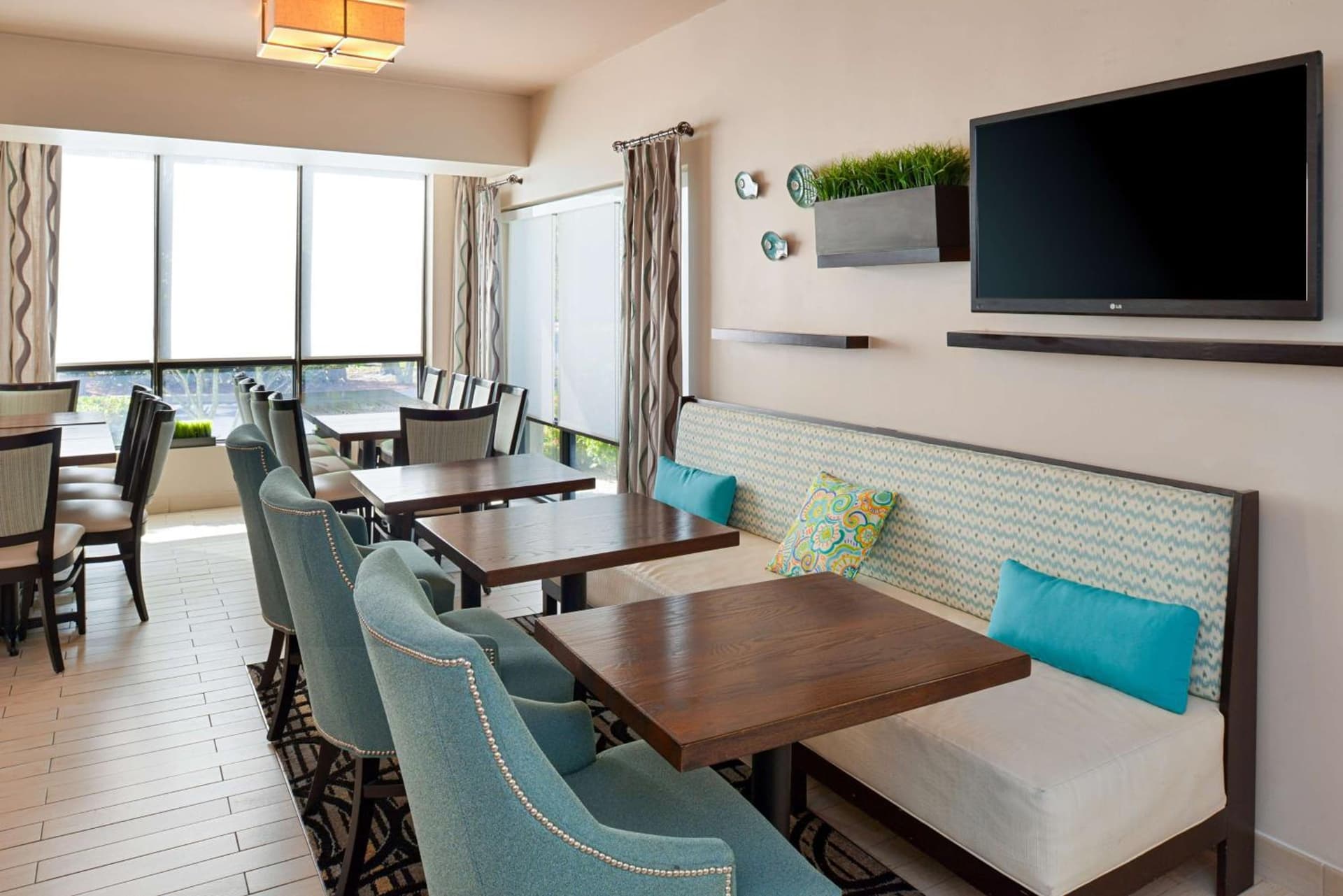 Hampton Inn Vero Beach Outlets gallery photo in Vero Beach, FL — image 22