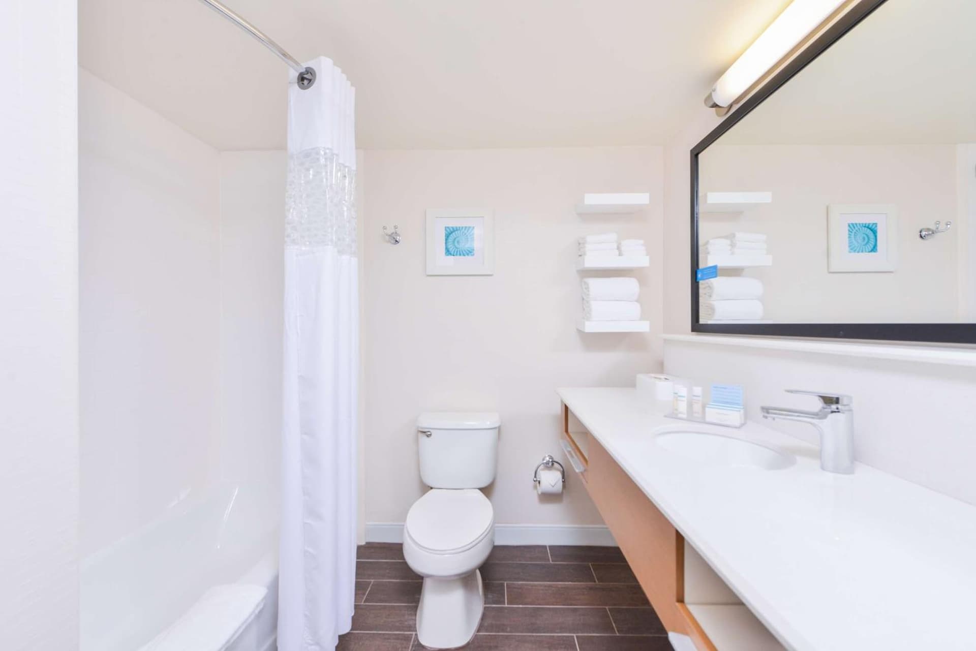 Hampton Inn Vero Beach Outlets gallery photo in Vero Beach, FL — image 30