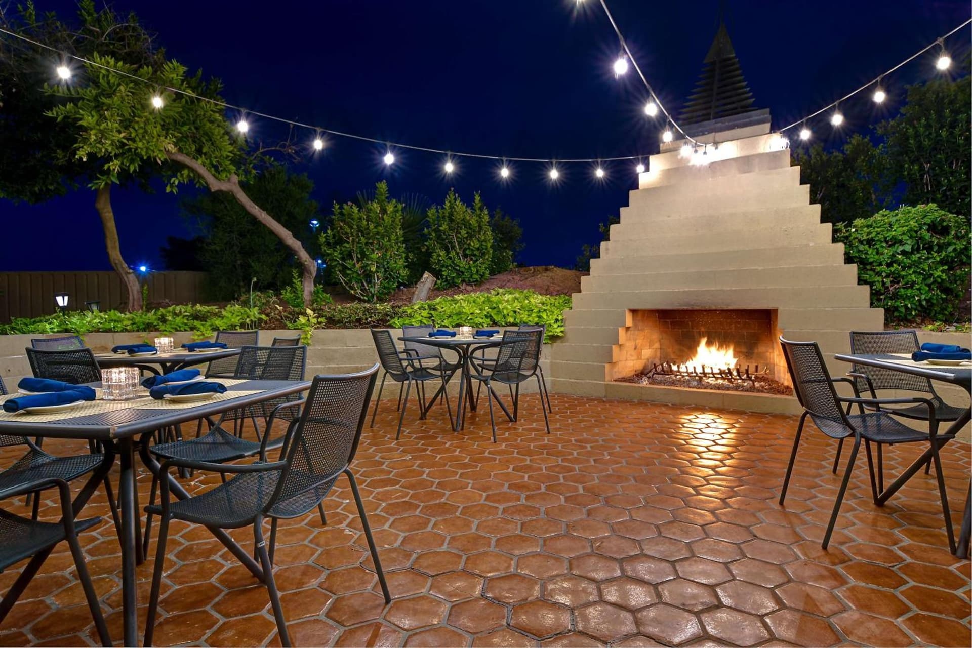 DoubleTree by Hilton Phoenix- Tempe gallery photo in Tempe, AZ — image 47