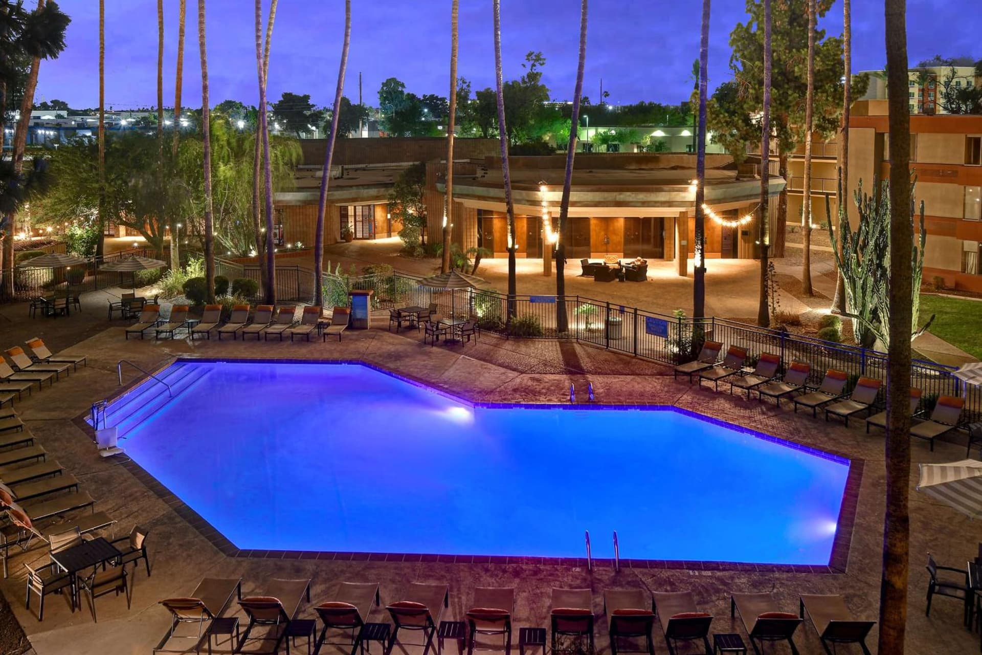DoubleTree by Hilton Phoenix- Tempe gallery photo in Tempe, AZ — image 19