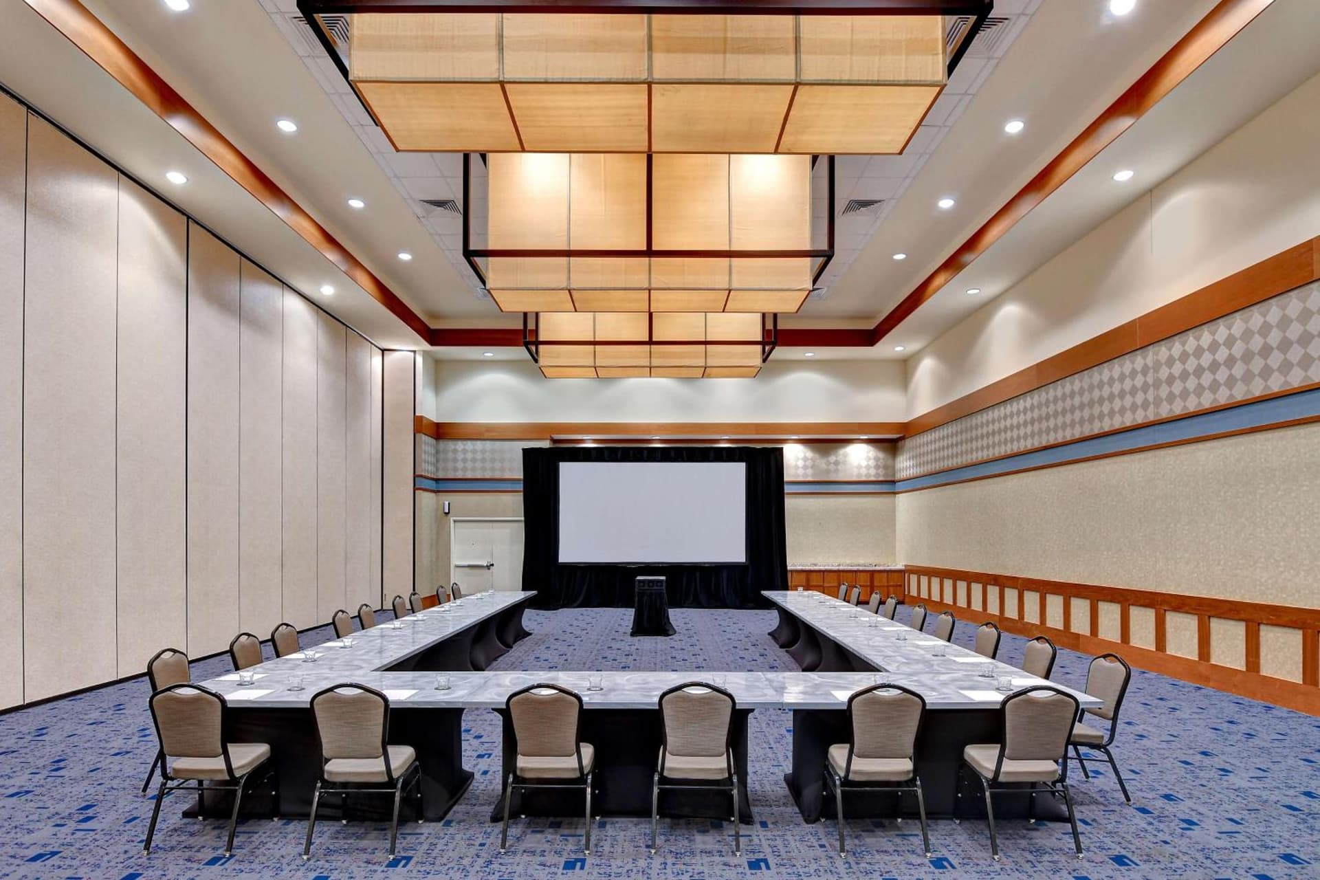 DoubleTree by Hilton Phoenix- Tempe gallery photo in Tempe, AZ — image 27