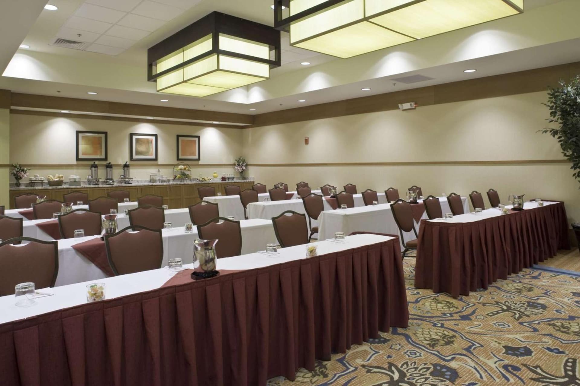 DoubleTree by Hilton Phoenix- Tempe gallery photo in Tempe, AZ — image 10