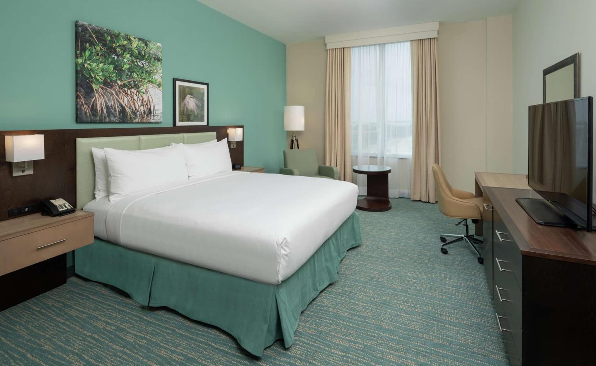 DoubleTree by Hilton Miami Doral gallery photo in Miami, FL — image 23