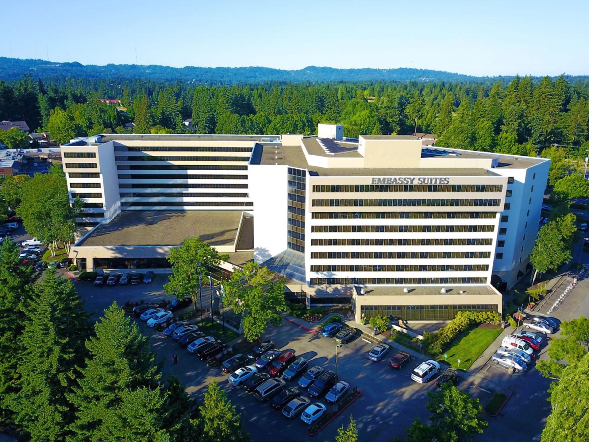 Embassy Suites by Hilton Portland Tigard — hotel in Tigard, Oregon