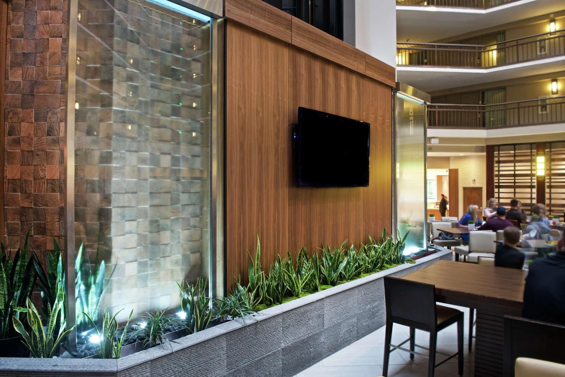 Embassy Suites by Hilton Portland Tigard gallery photo in Tigard, OR — image 18