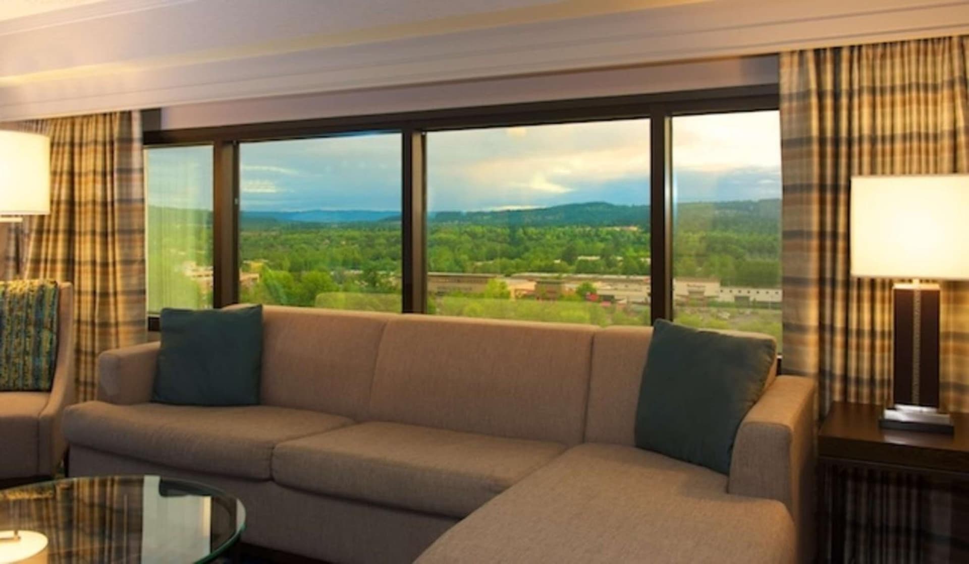 Embassy Suites by Hilton Portland Tigard gallery photo in Tigard, OR — image 26