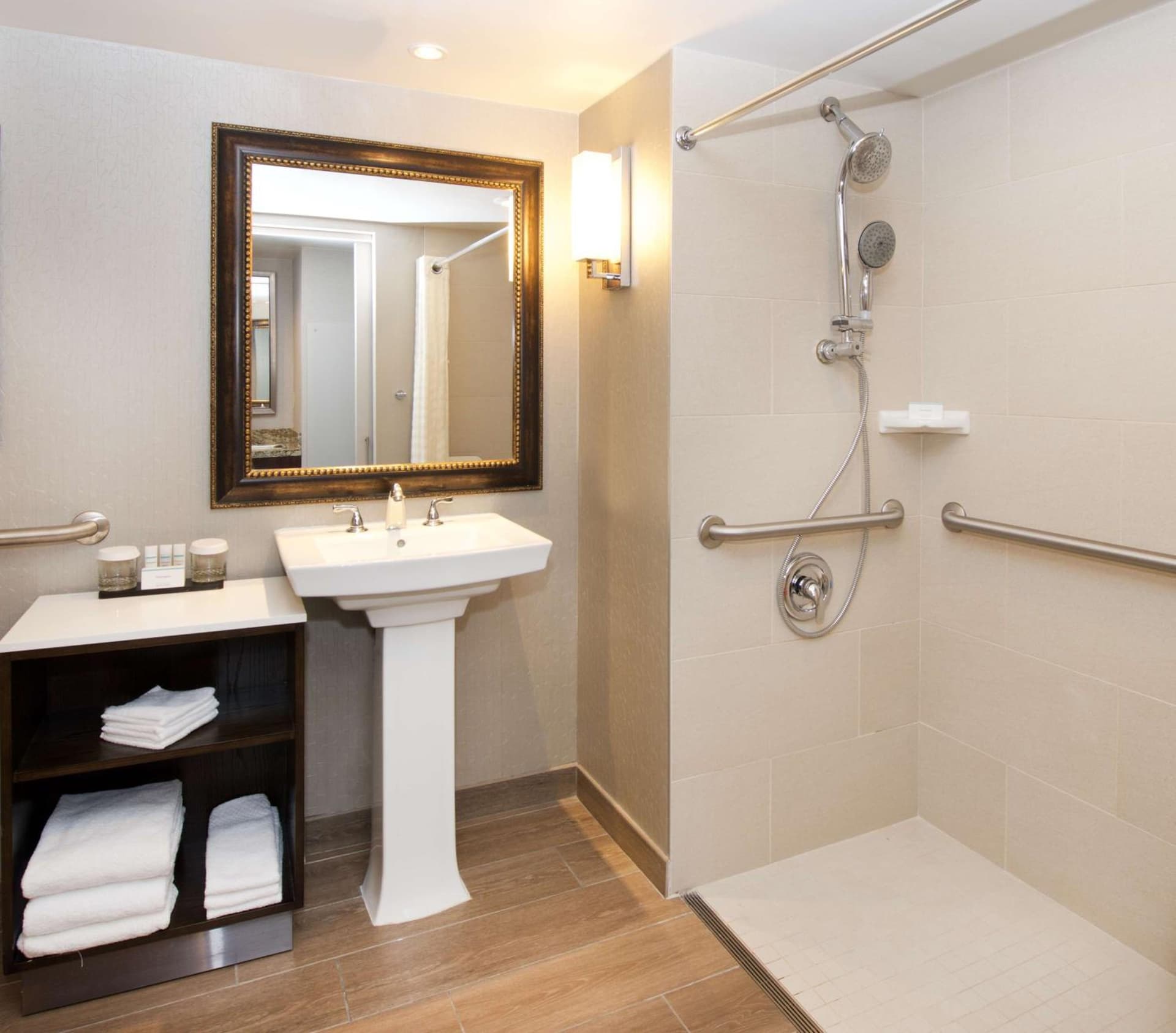 Embassy Suites by Hilton Portland Tigard gallery photo in Tigard, OR — image 74