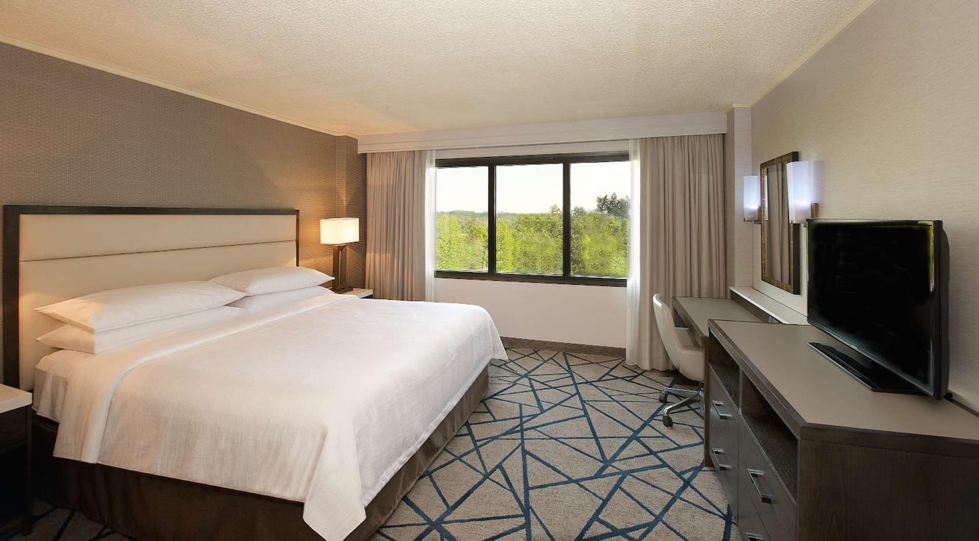 Embassy Suites by Hilton Portland Tigard gallery photo in Tigard, OR — image 59