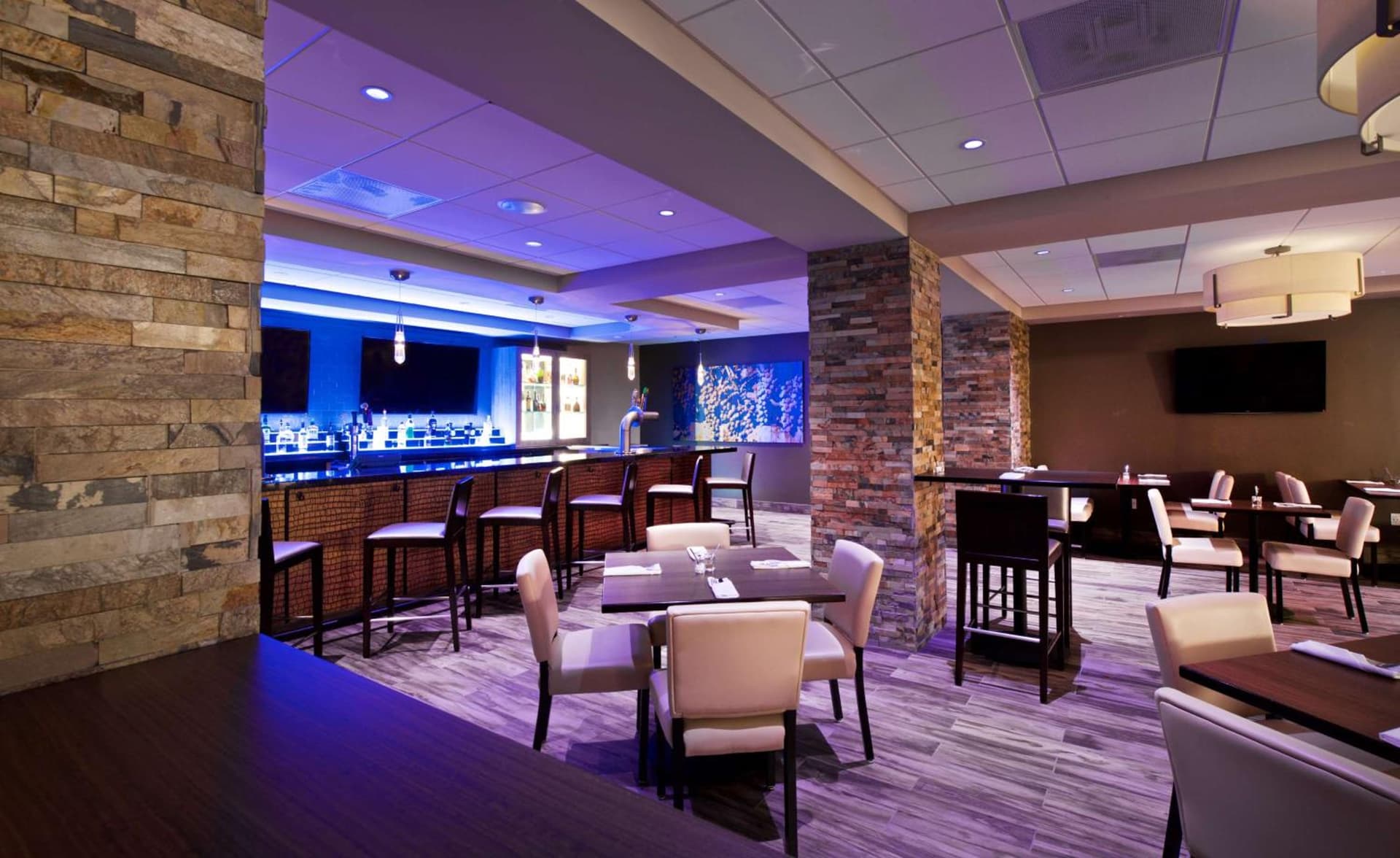 Embassy Suites by Hilton Portland Tigard gallery photo in Tigard, OR — image 53