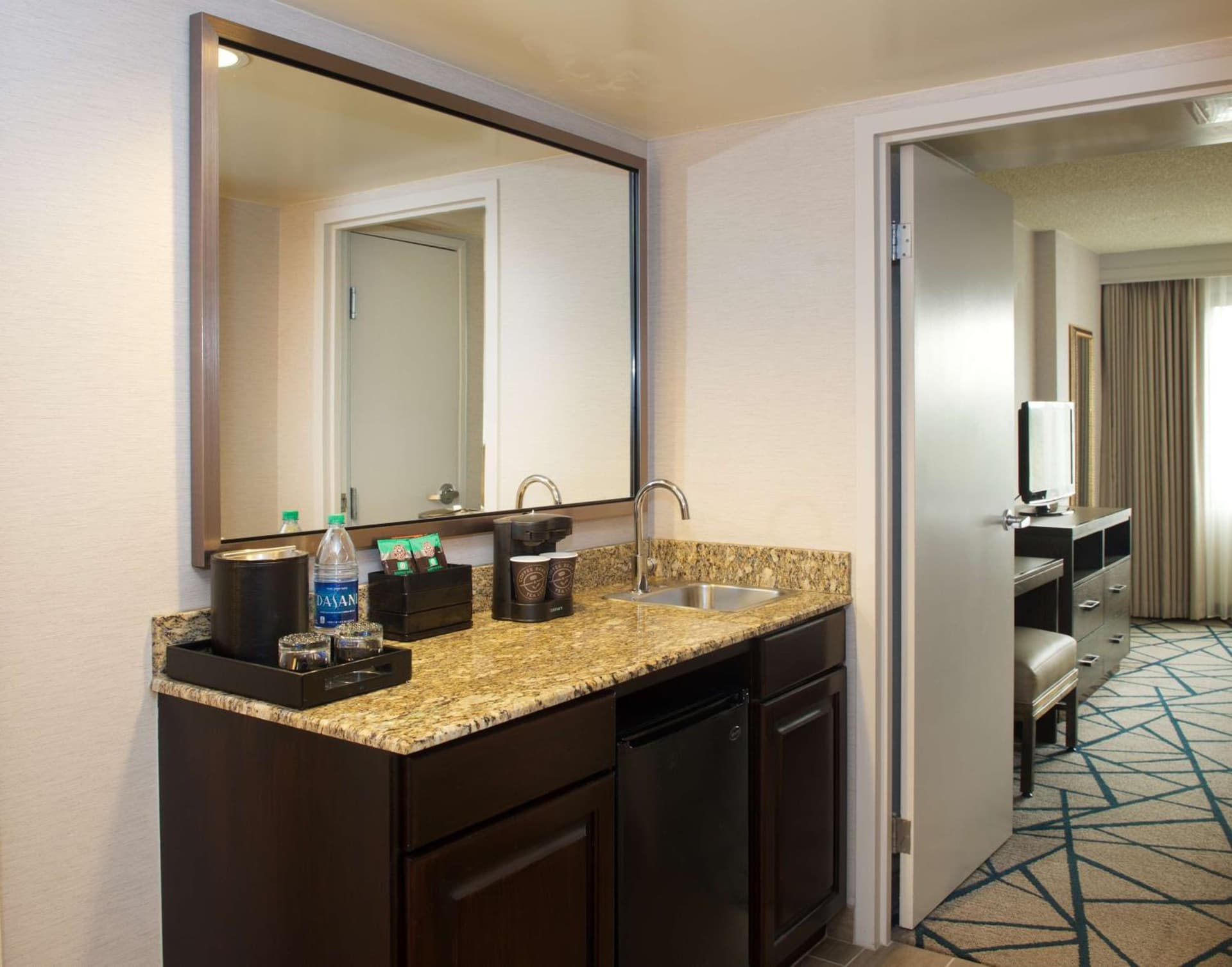 Embassy Suites by Hilton Portland Tigard gallery photo in Tigard, OR — image 71