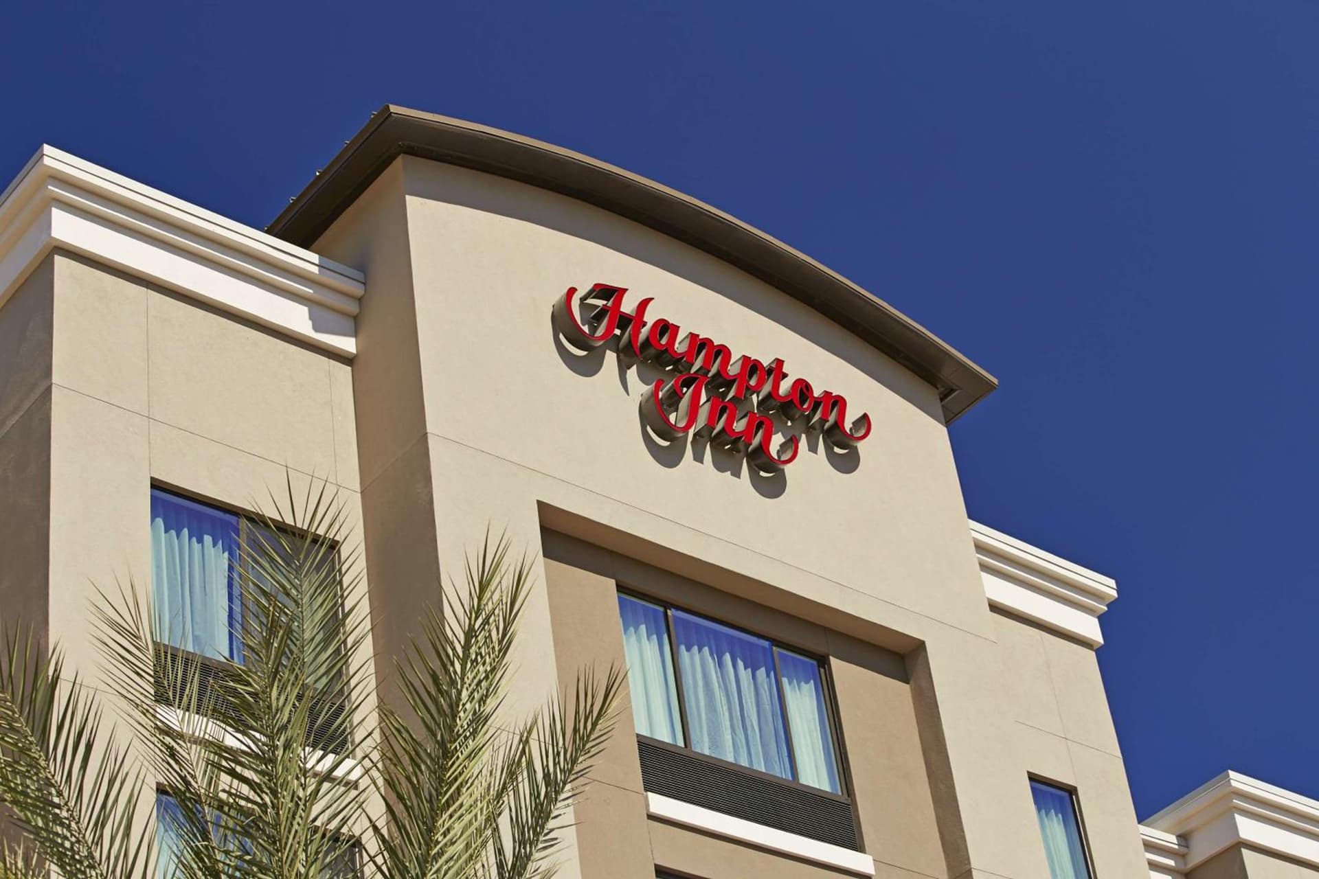 Hampton Inn San Diego Mission Valley interior in San Diego, CA — gallery photo 2