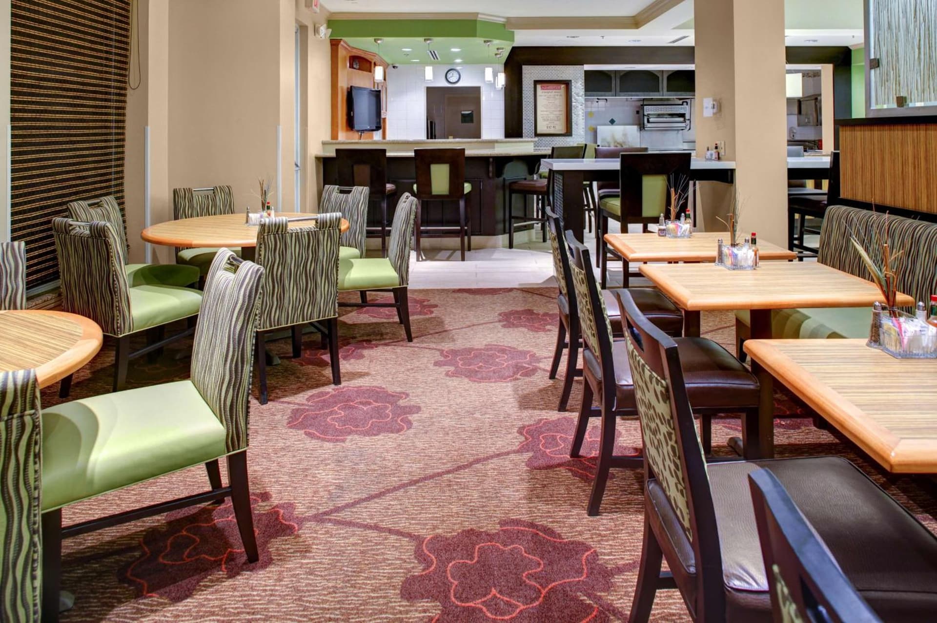 Hilton Garden Inn Atlanta North/Alpharetta interior in Alpharetta, GA — gallery photo 2