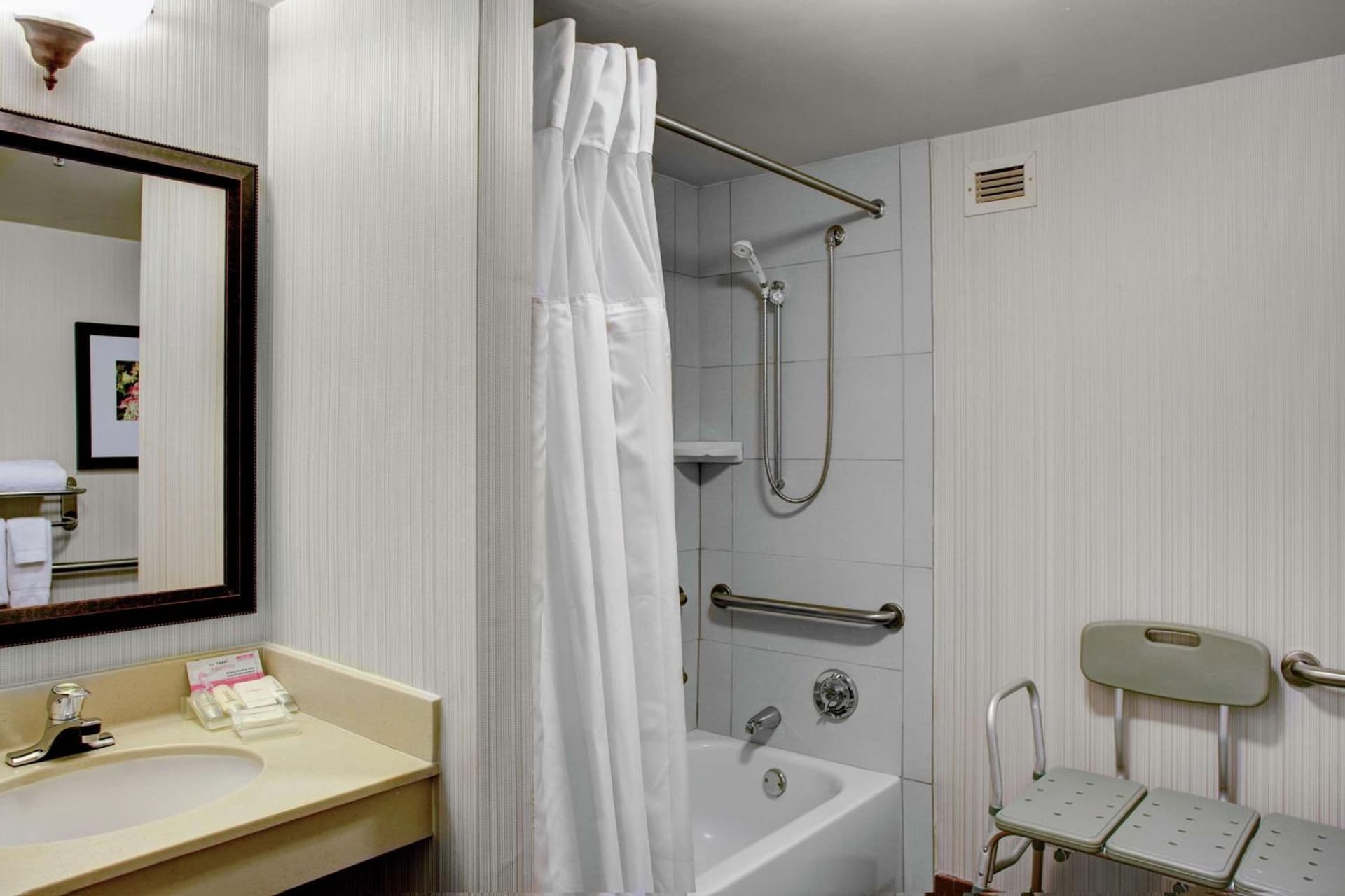 Hilton Garden Inn Atlanta North/Alpharetta gallery photo in Alpharetta, GA — image 46