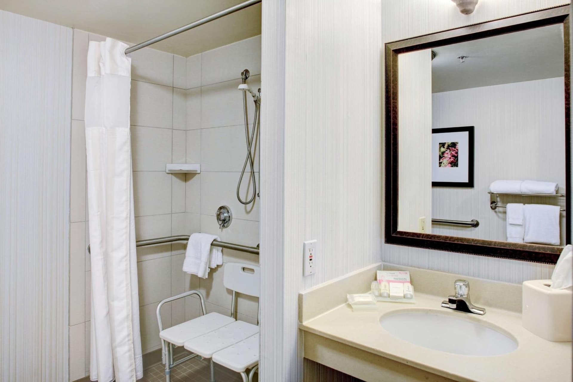 Hilton Garden Inn Atlanta North/Alpharetta gallery photo in Alpharetta, GA — image 10
