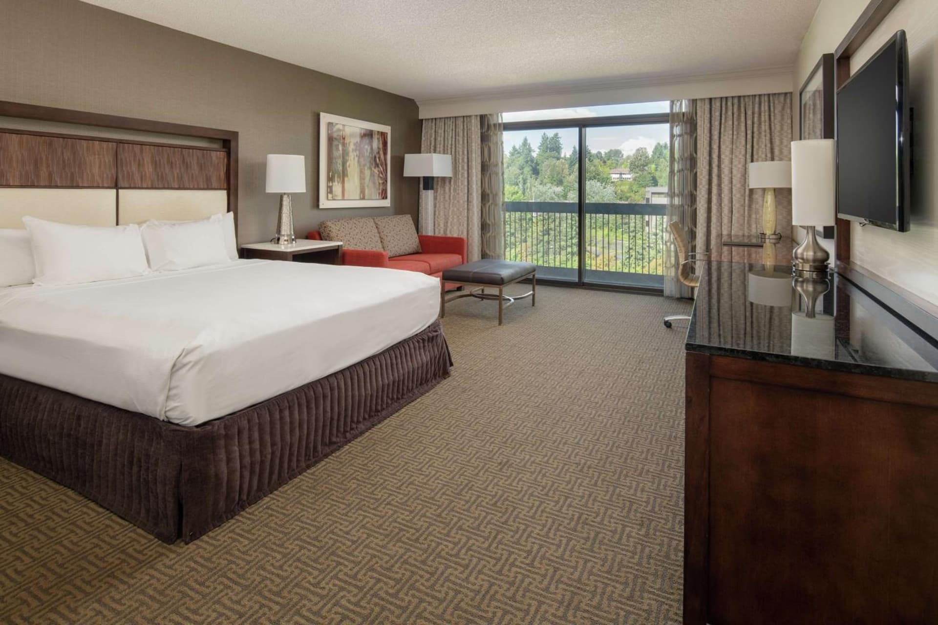 Hilton Bellevue gallery photo in Bellevue, WA — image 37