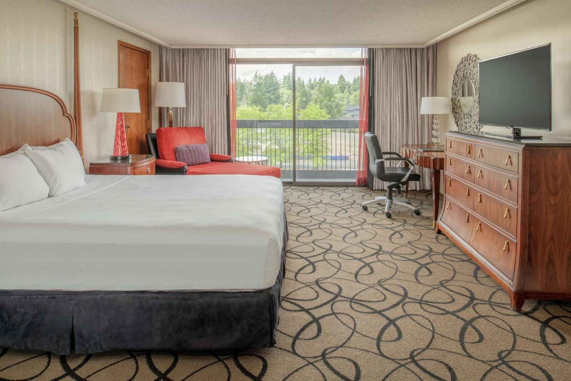 Hilton Bellevue gallery photo in Bellevue, WA — image 13