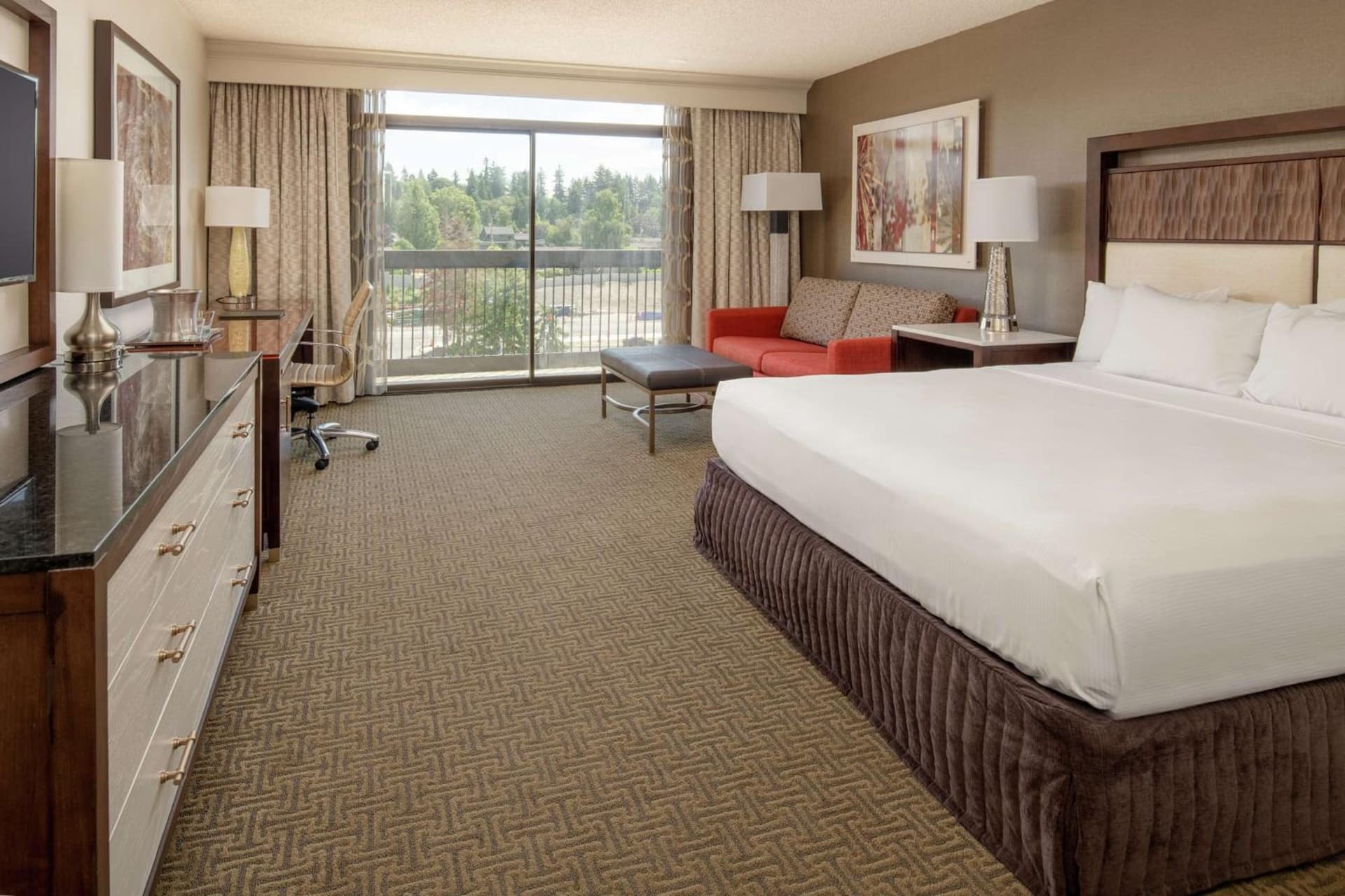 Hilton Bellevue gallery photo in Bellevue, WA — image 53