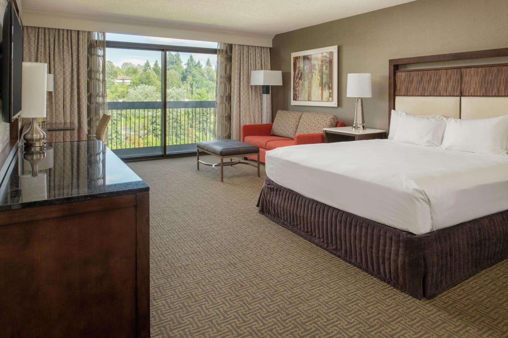Hilton Bellevue gallery photo in Bellevue, WA — image 4
