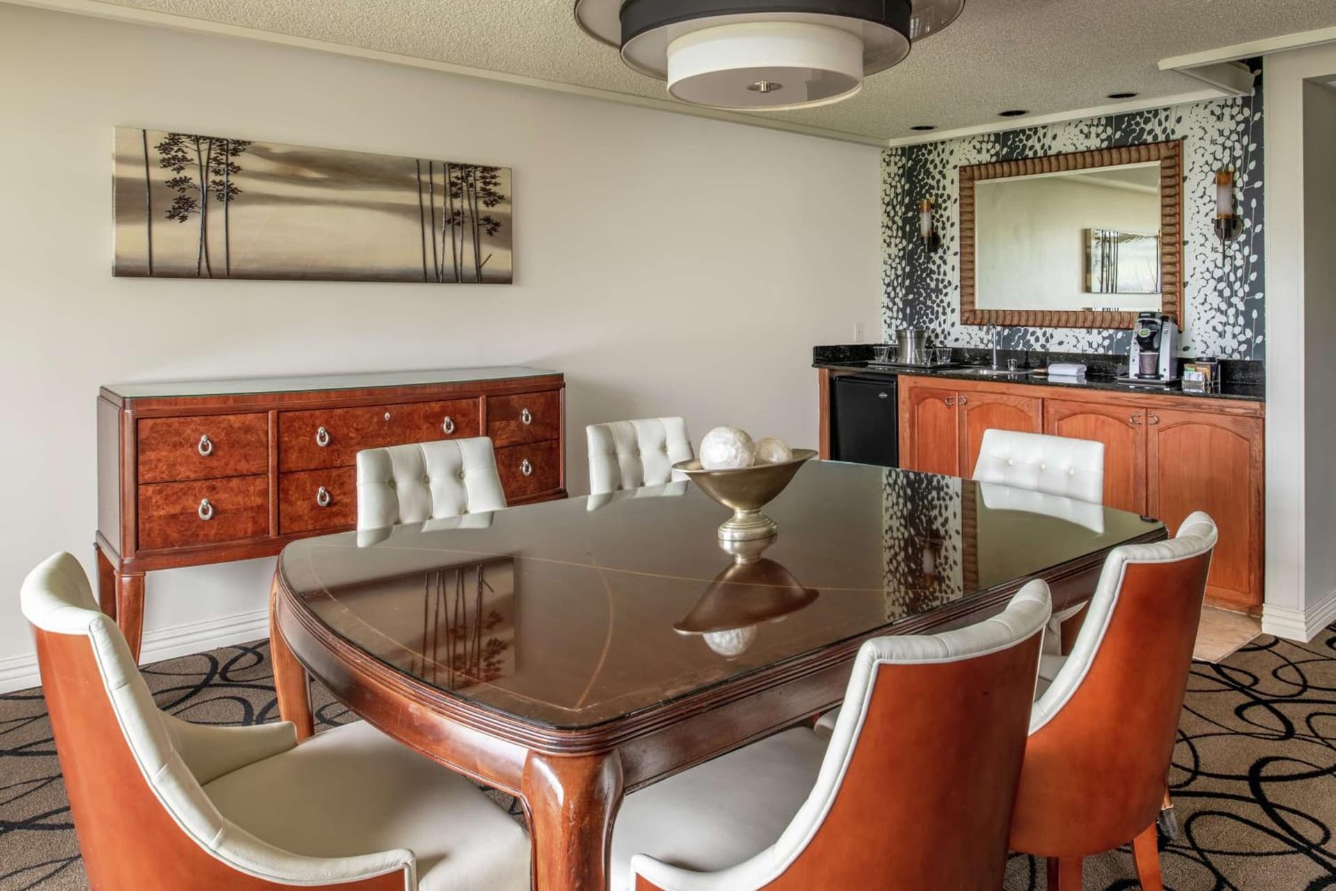 Hilton Bellevue gallery photo in Bellevue, WA — image 38