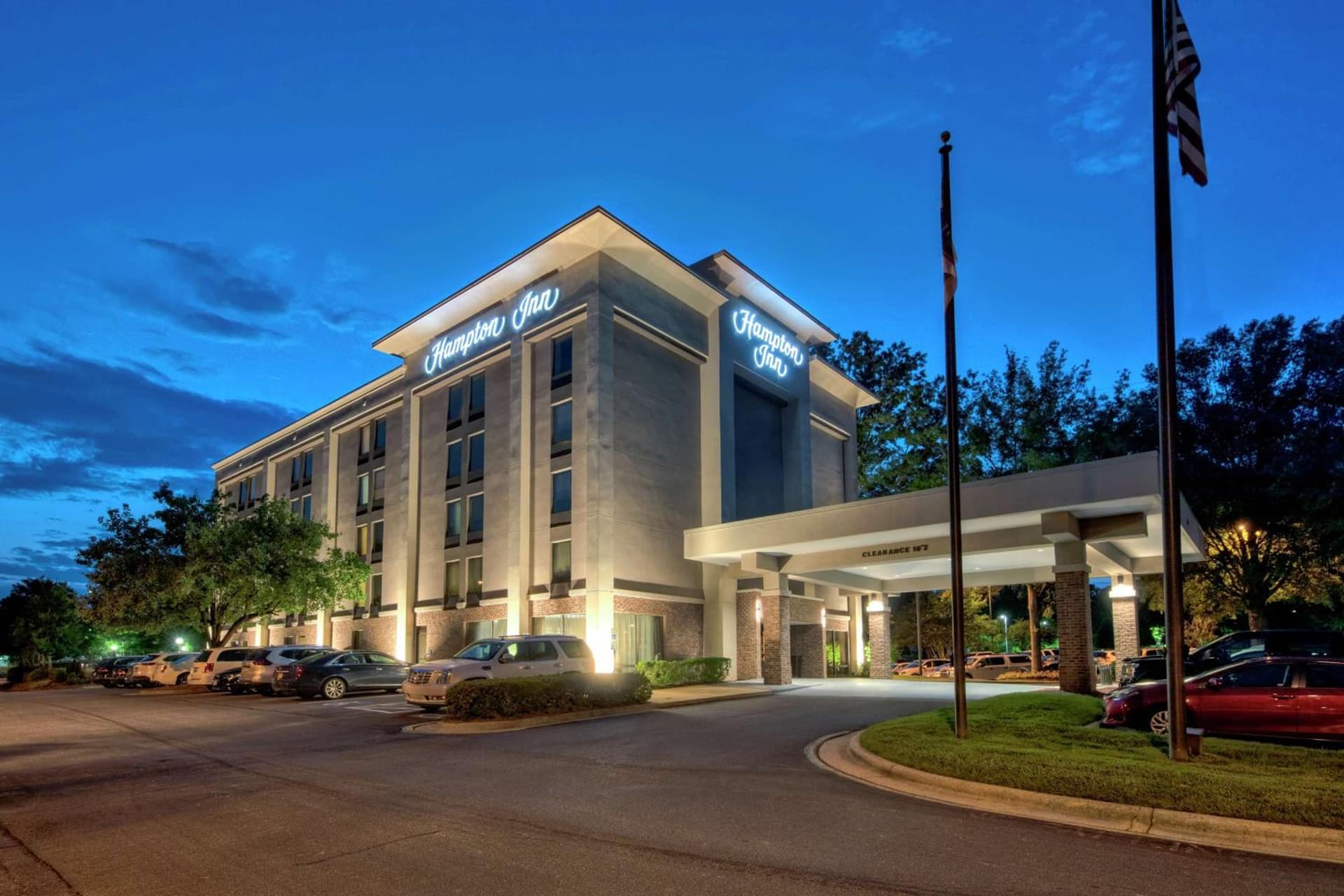 Hampton Inn Raleigh Cary interior in Cary, NC — gallery photo 2