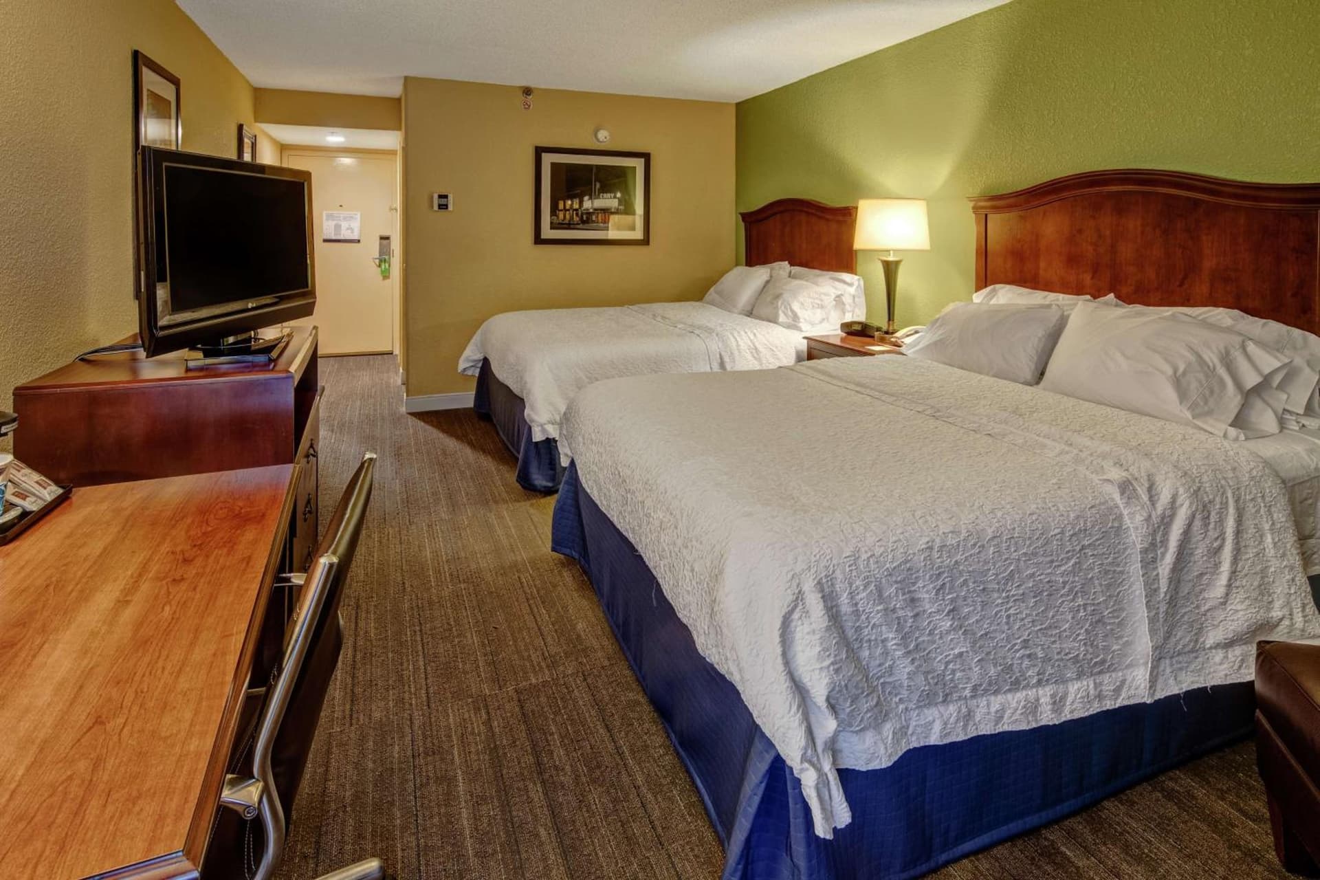 Hampton Inn Raleigh Cary interior in Cary, NC — gallery photo 2