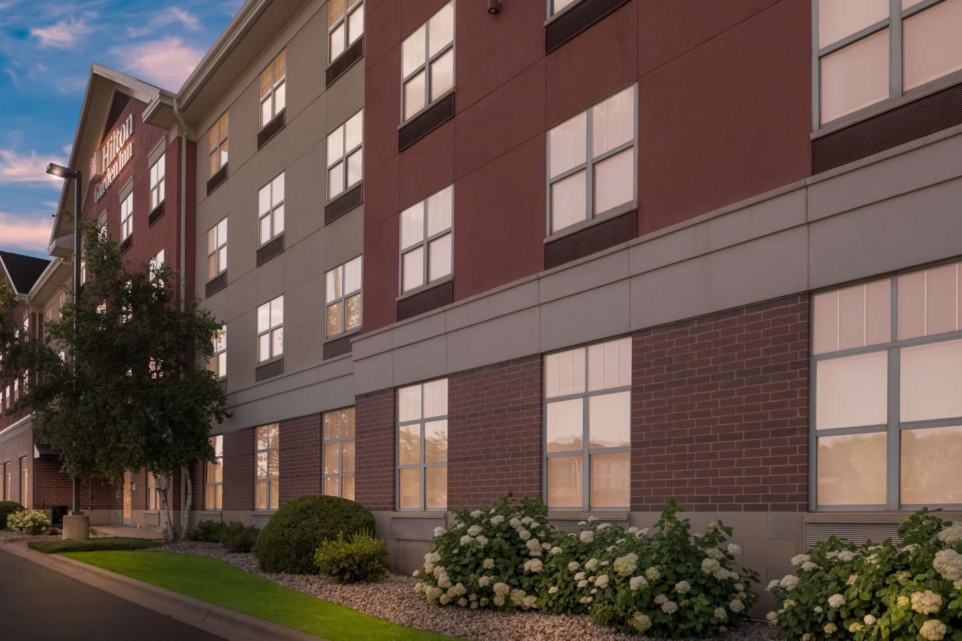 Hilton Garden Inn Rockford gallery photo in Rockford, IL — image 8