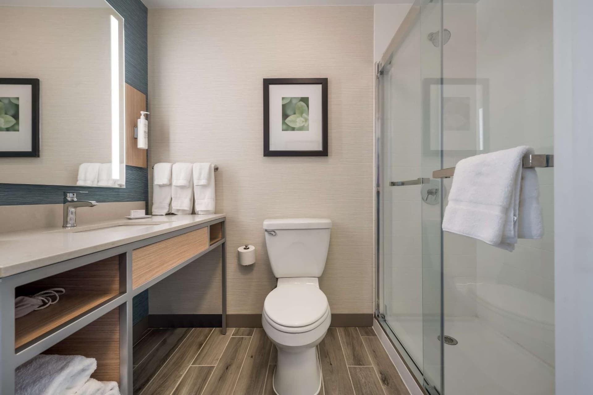 Hilton Garden Inn Rockford gallery photo in Rockford, IL — image 38