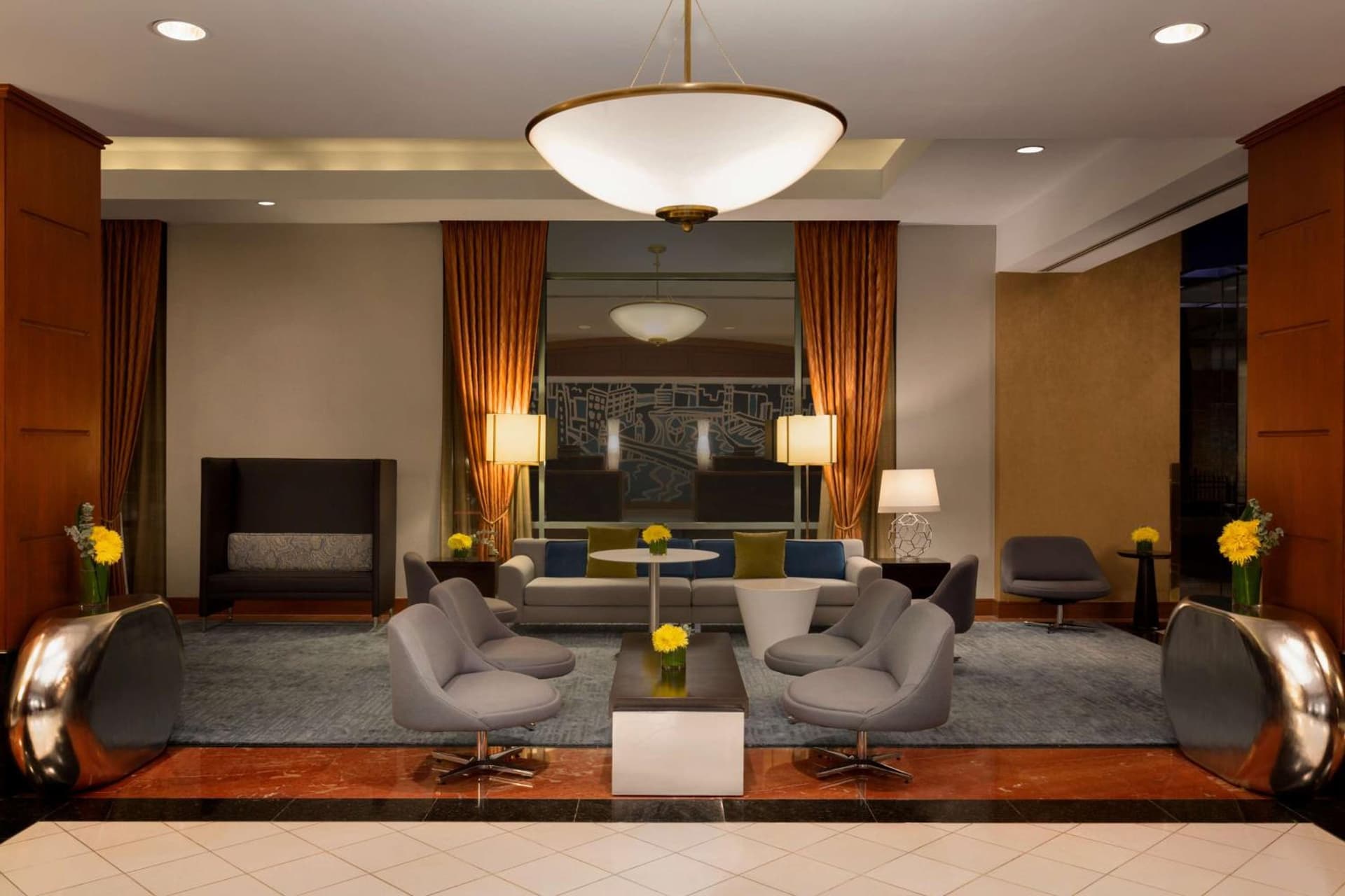Hilton Chicago Magnificent Mile Suites property views in Chicago, IL — gallery photo 3