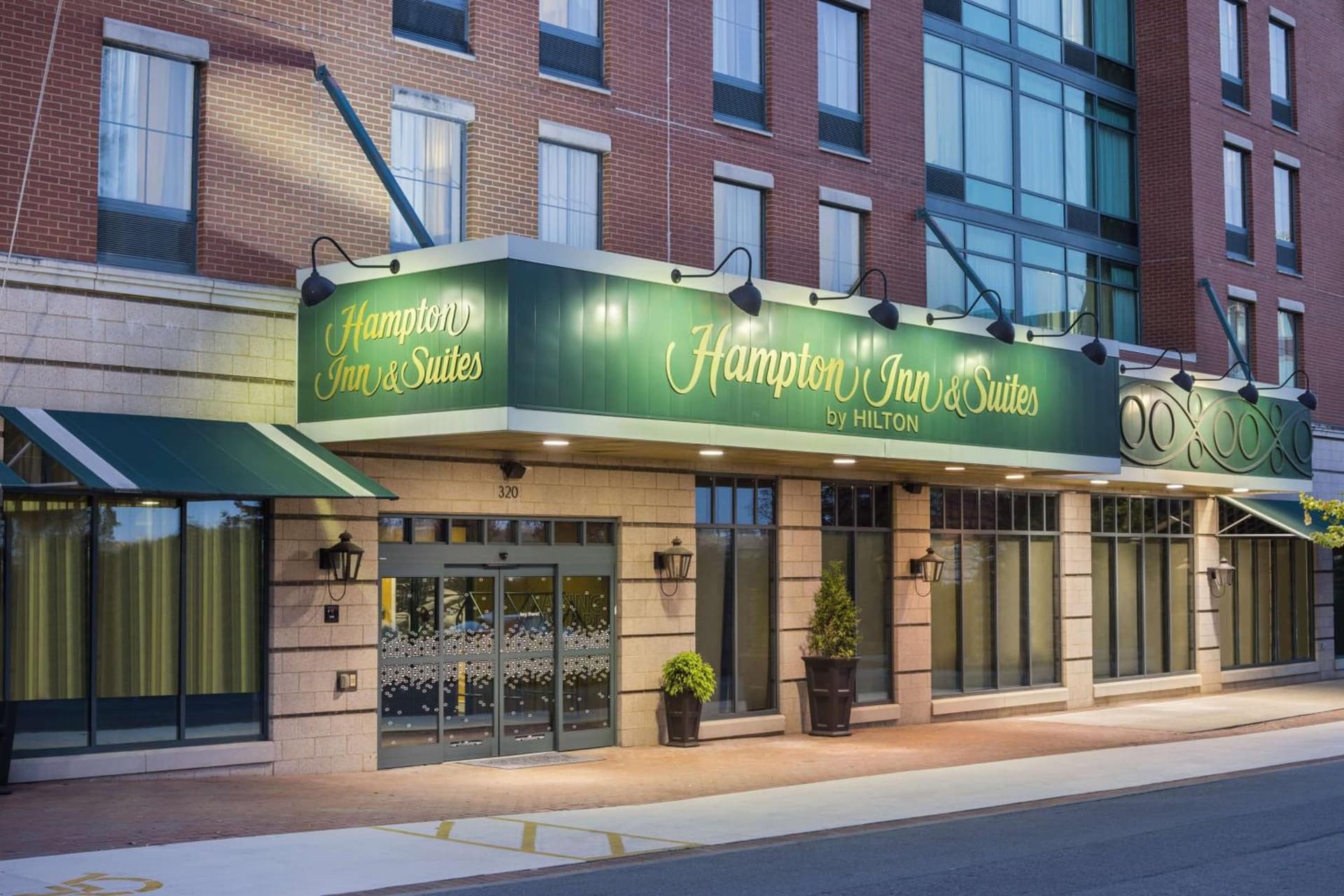 Hampton Inn & Suites Little Rock-Downtown property views in Little Rock, AR — gallery photo 3
