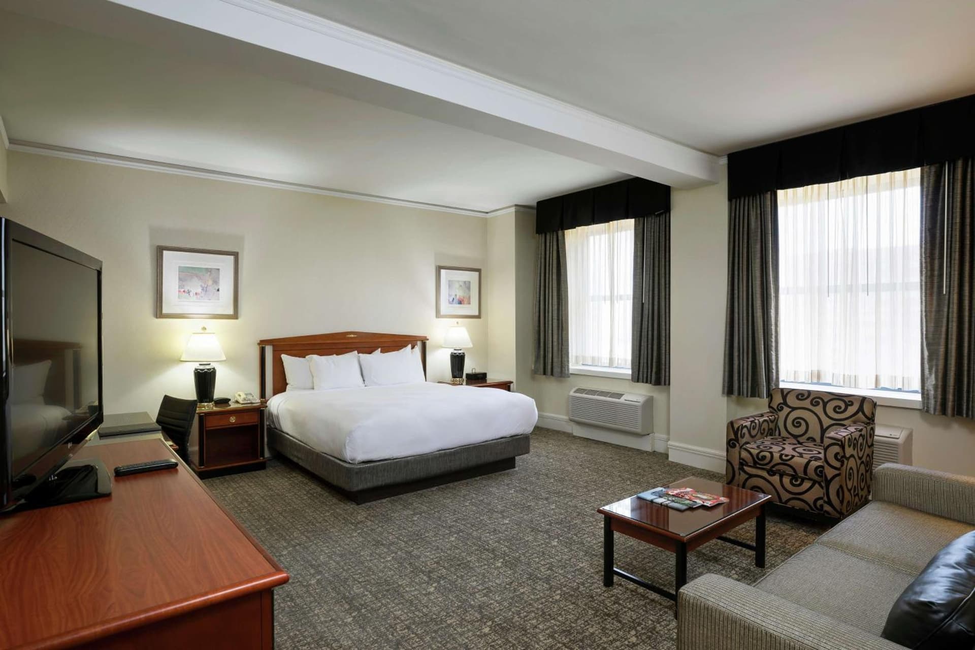 Hilton Cincinnati Netherland Plaza gallery photo in Cincinnati, OH — image 76