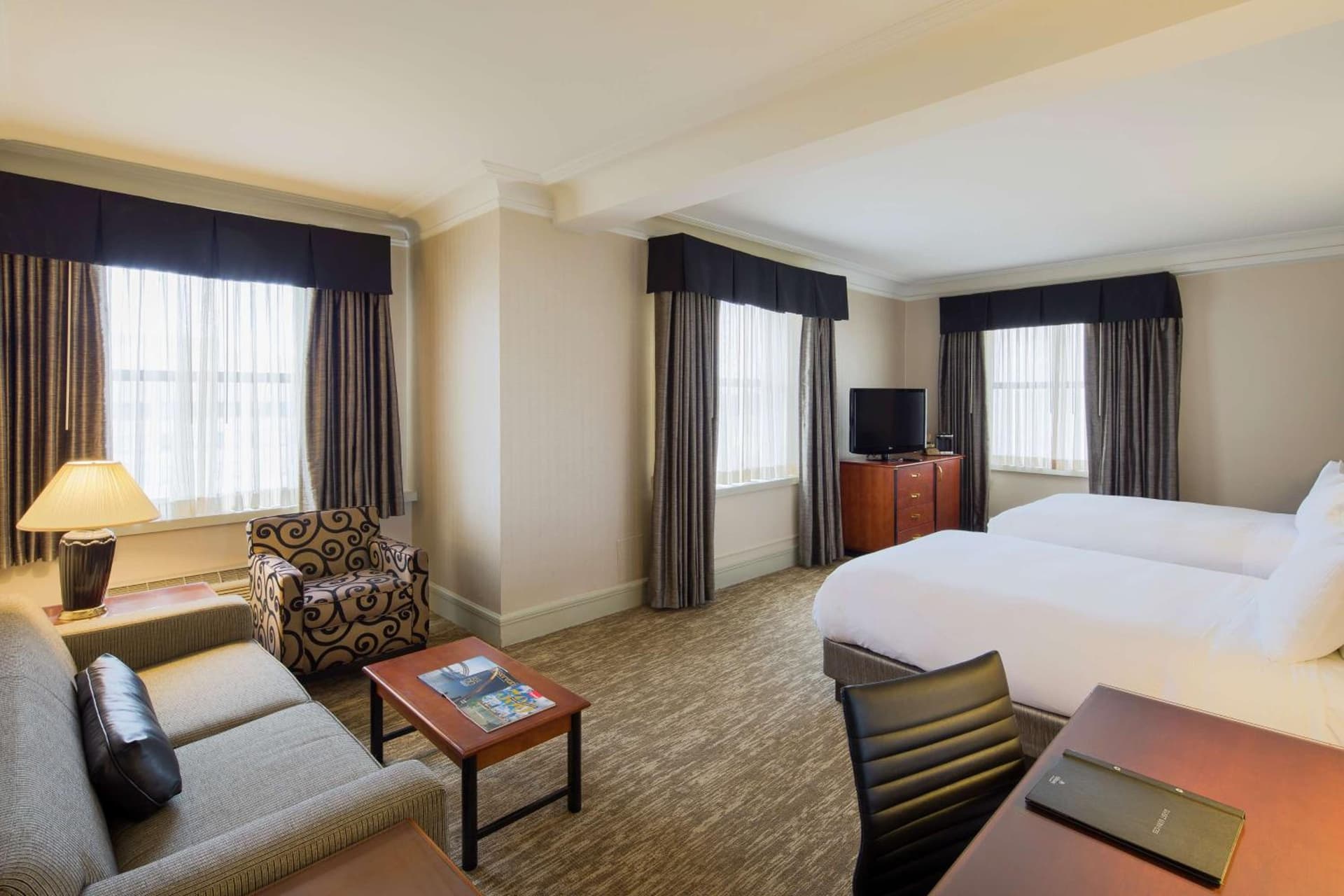 Hilton Cincinnati Netherland Plaza gallery photo in Cincinnati, OH — image 60