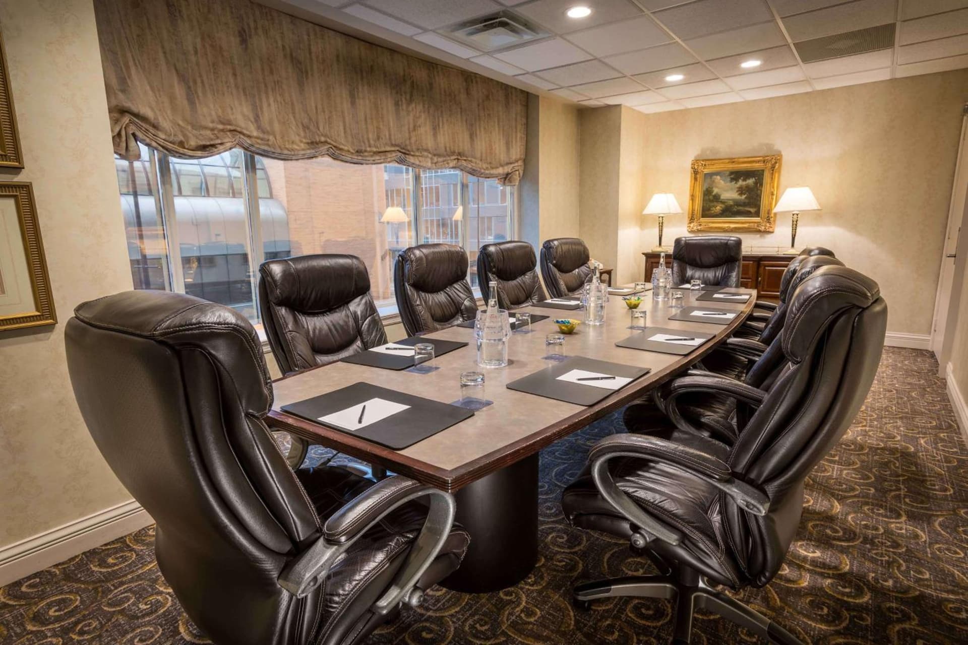 Hilton Cincinnati Netherland Plaza gallery photo in Cincinnati, OH — image 9