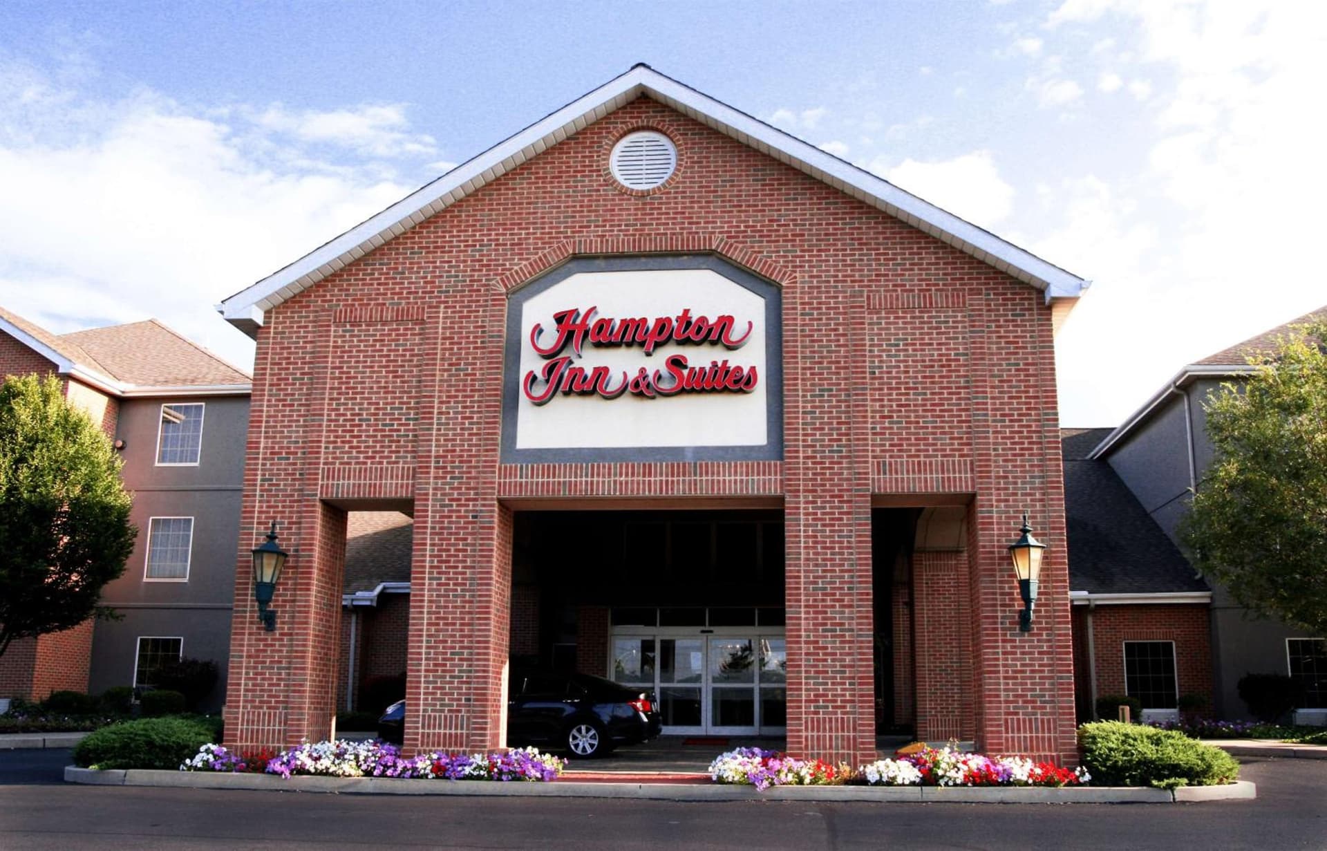 Hampton Inn & Suites Bethlehem featured exterior or lobby in Bethlehem, PA — similar hotel
