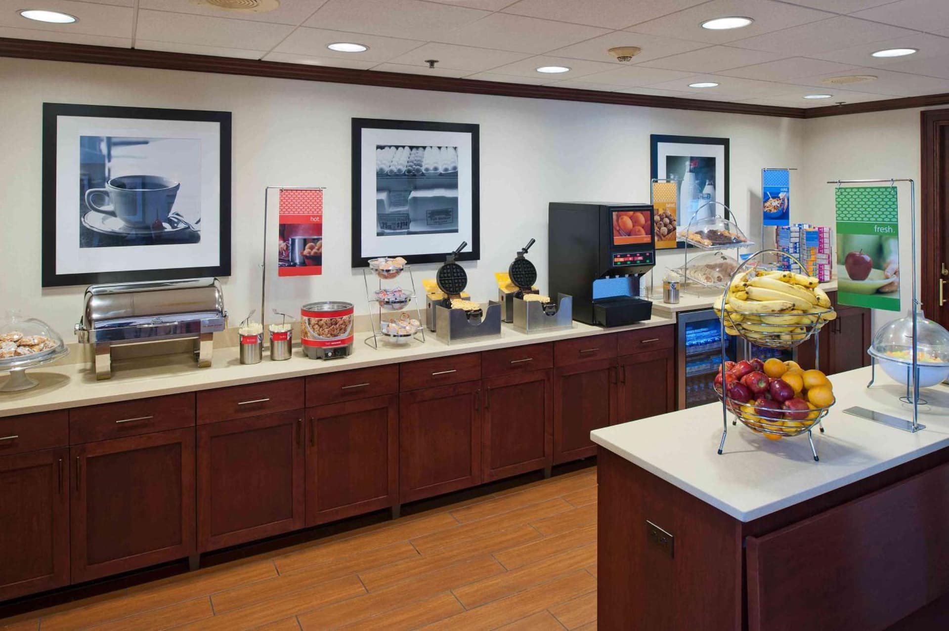 Hampton Inn & Suites Bethlehem gallery photo in Bethlehem, PA — image 9