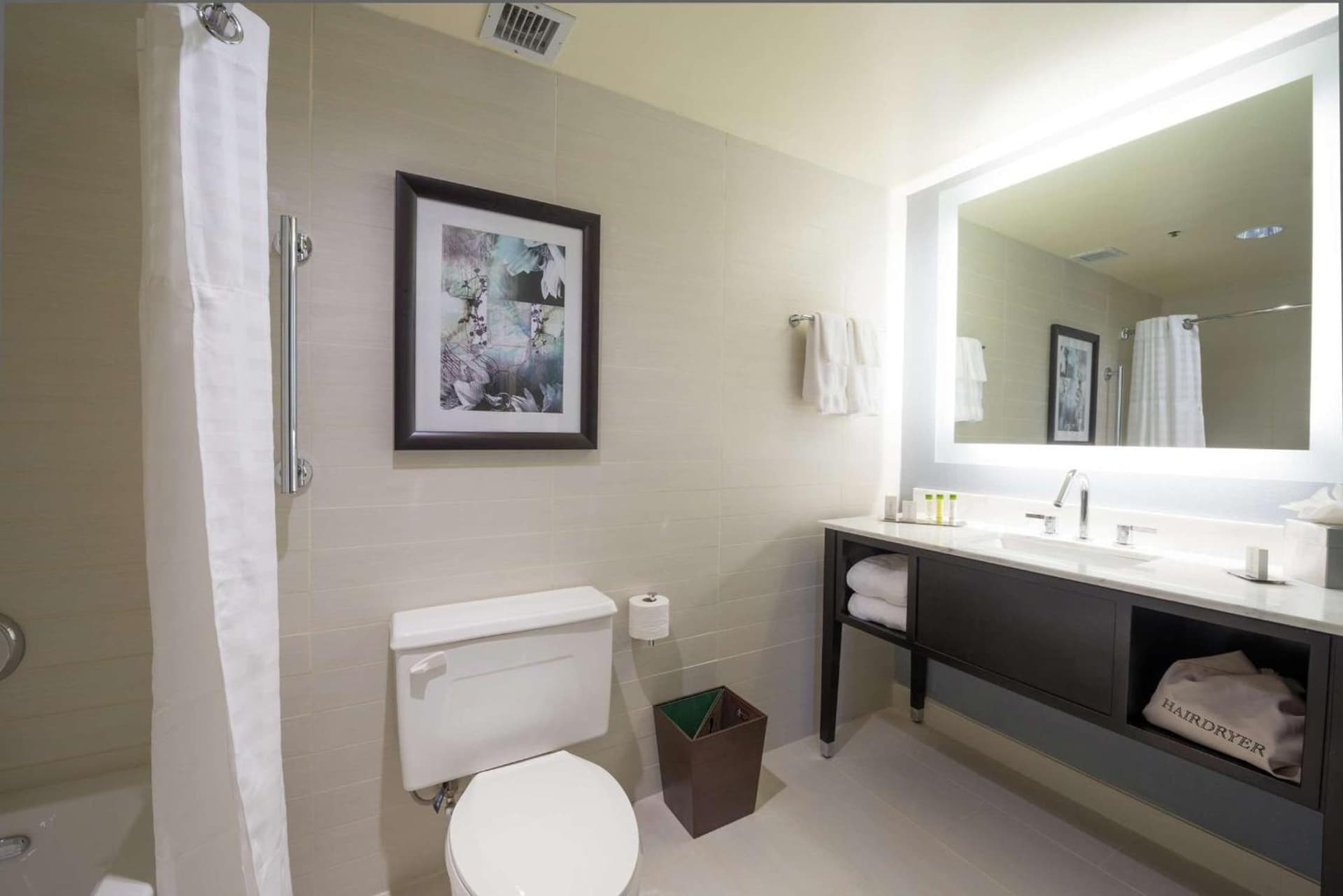 DoubleTree by Hilton Binghamton gallery photo in Binghamton, NY — image 23