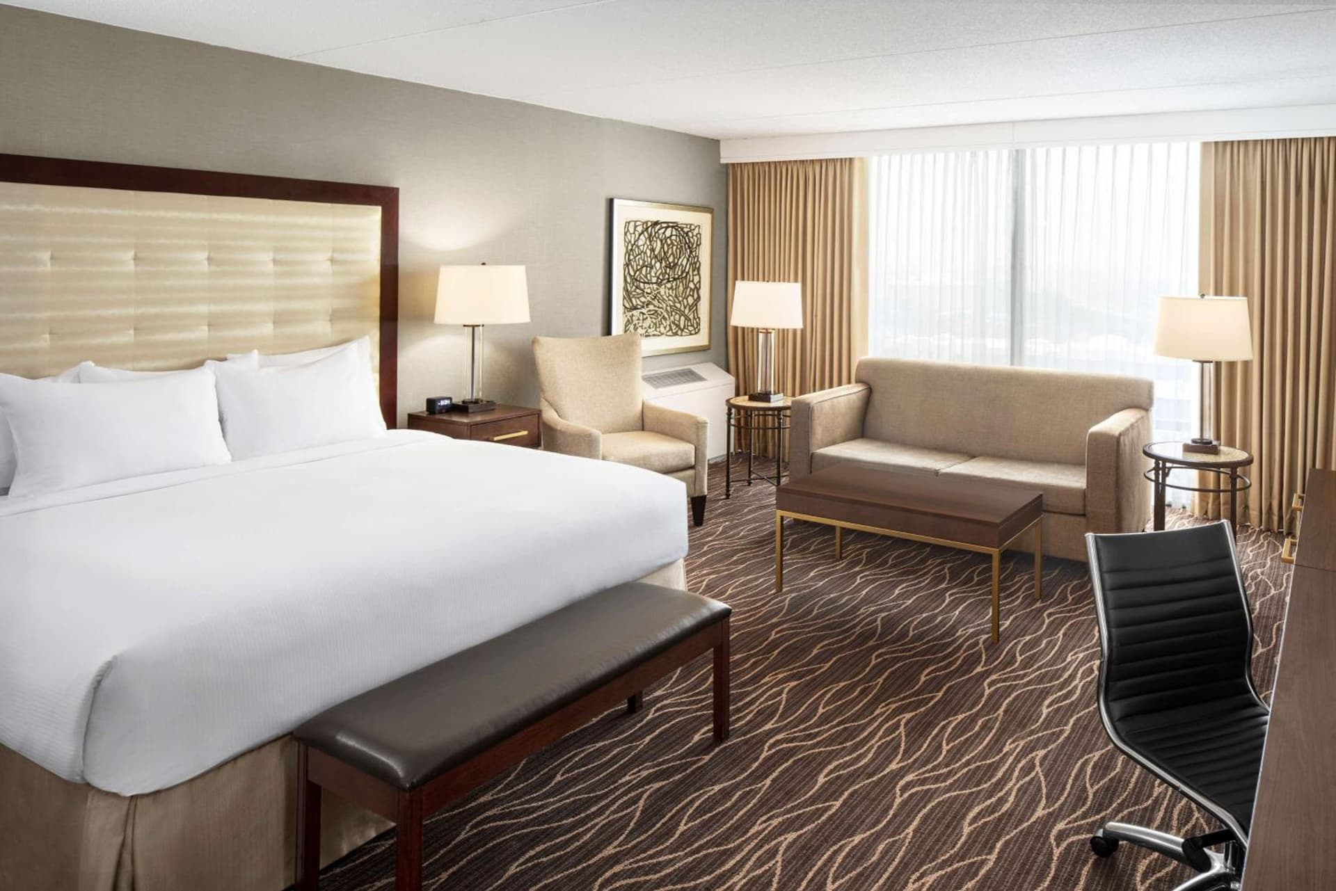 Hilton Kansas City Airport gallery photo in Kansas City, KS — image 38