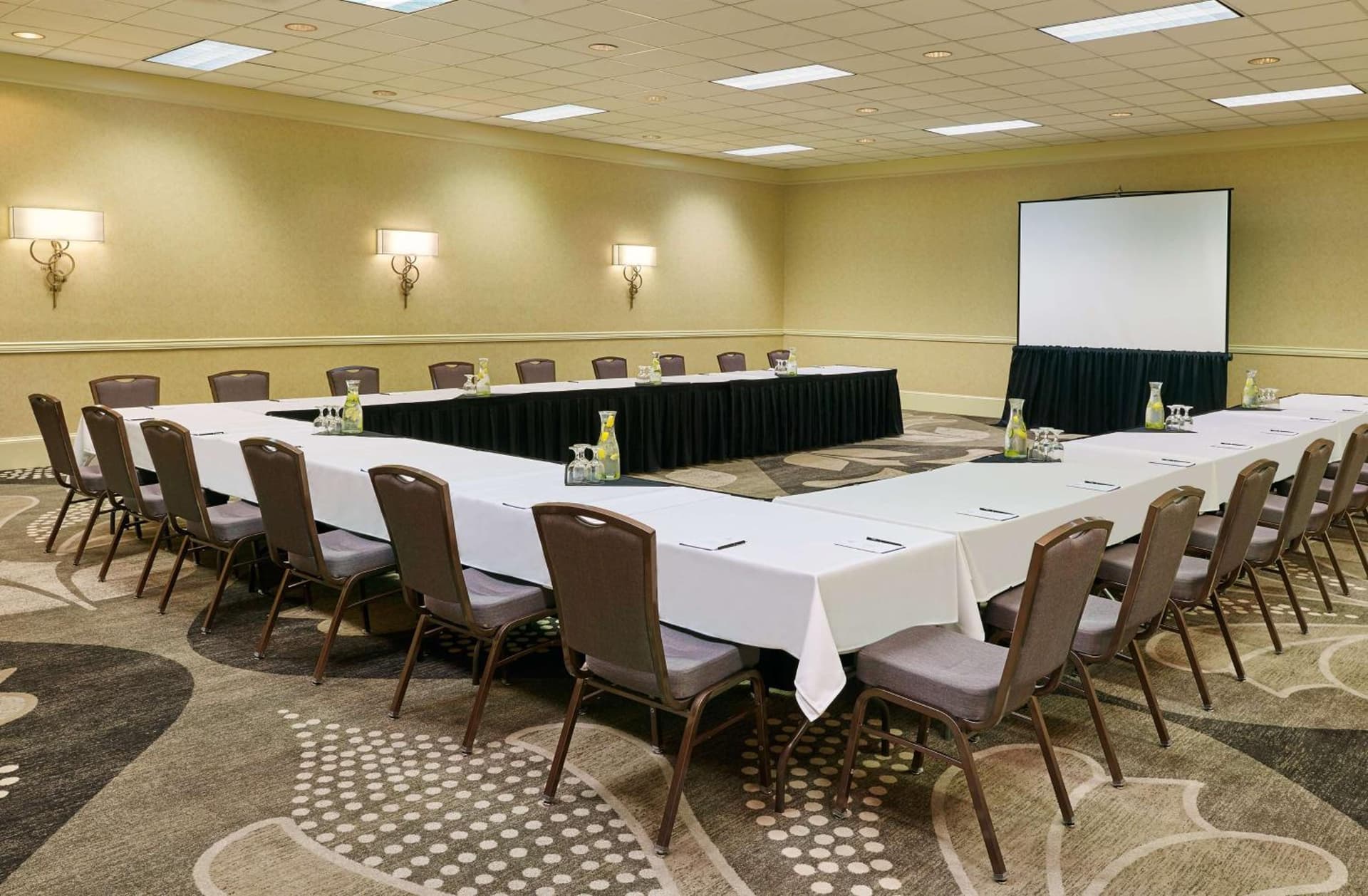Hilton Kansas City Airport gallery photo in Kansas City, KS — image 20