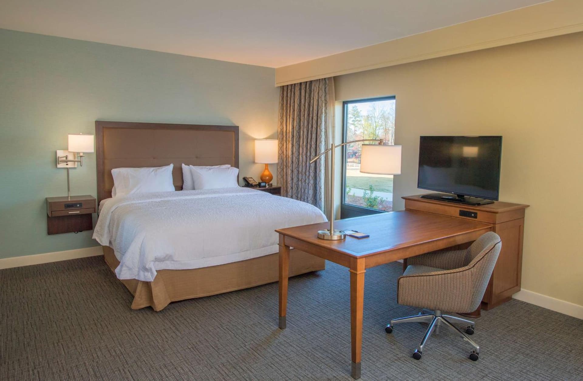 Hampton Inn & Suites Braselton gallery photo in Braselton, GA — image 19