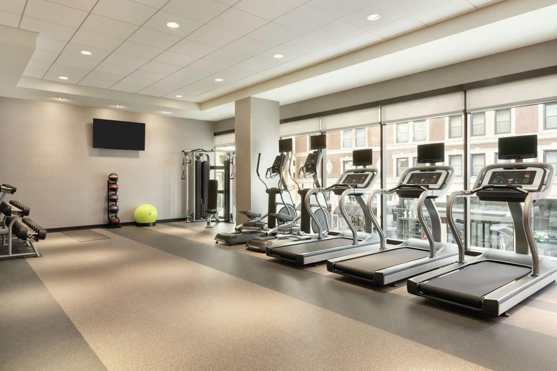Home2 Suites By Hilton Chicago River North gallery photo in Chicago, IL — image 34