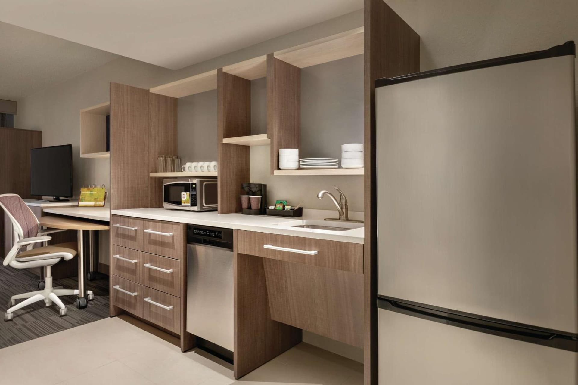 Home2 Suites By Hilton Chicago River North gallery photo in Chicago, IL — image 22