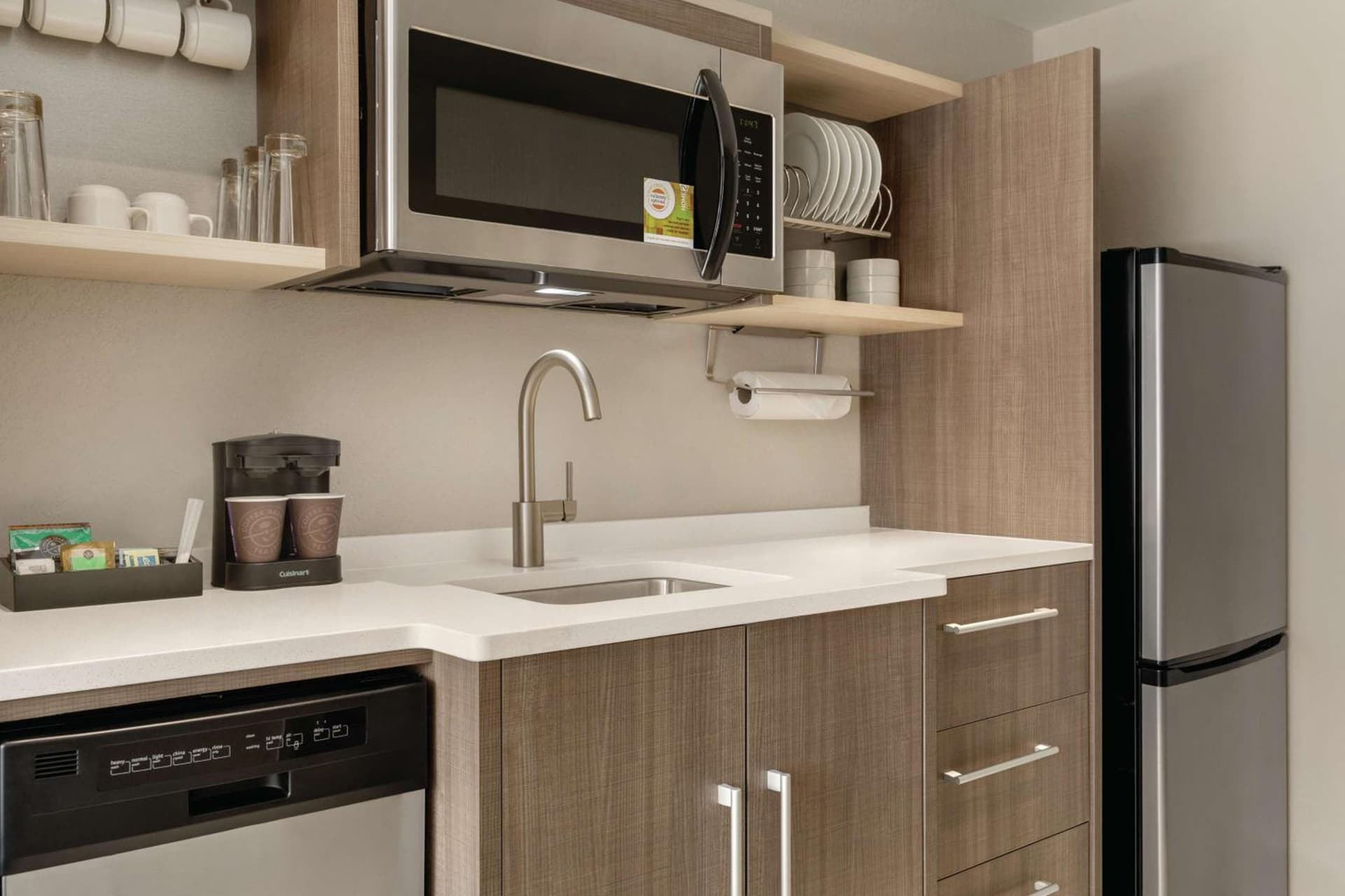 Home2 Suites By Hilton Chicago River North gallery photo in Chicago, IL — image 26