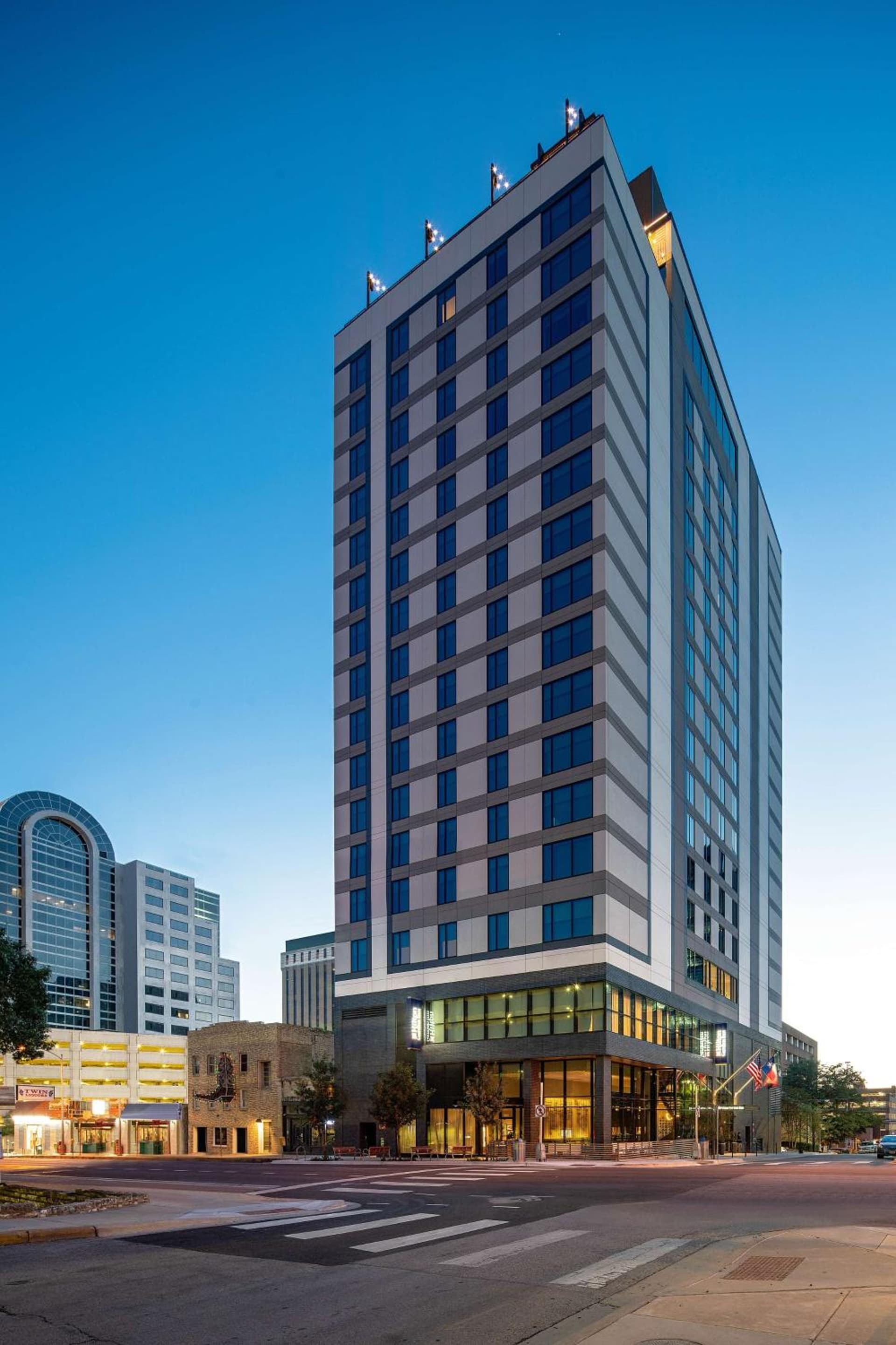 Hilton Garden Inn Austin University Capitol District property views in Austin, TX — gallery photo 3