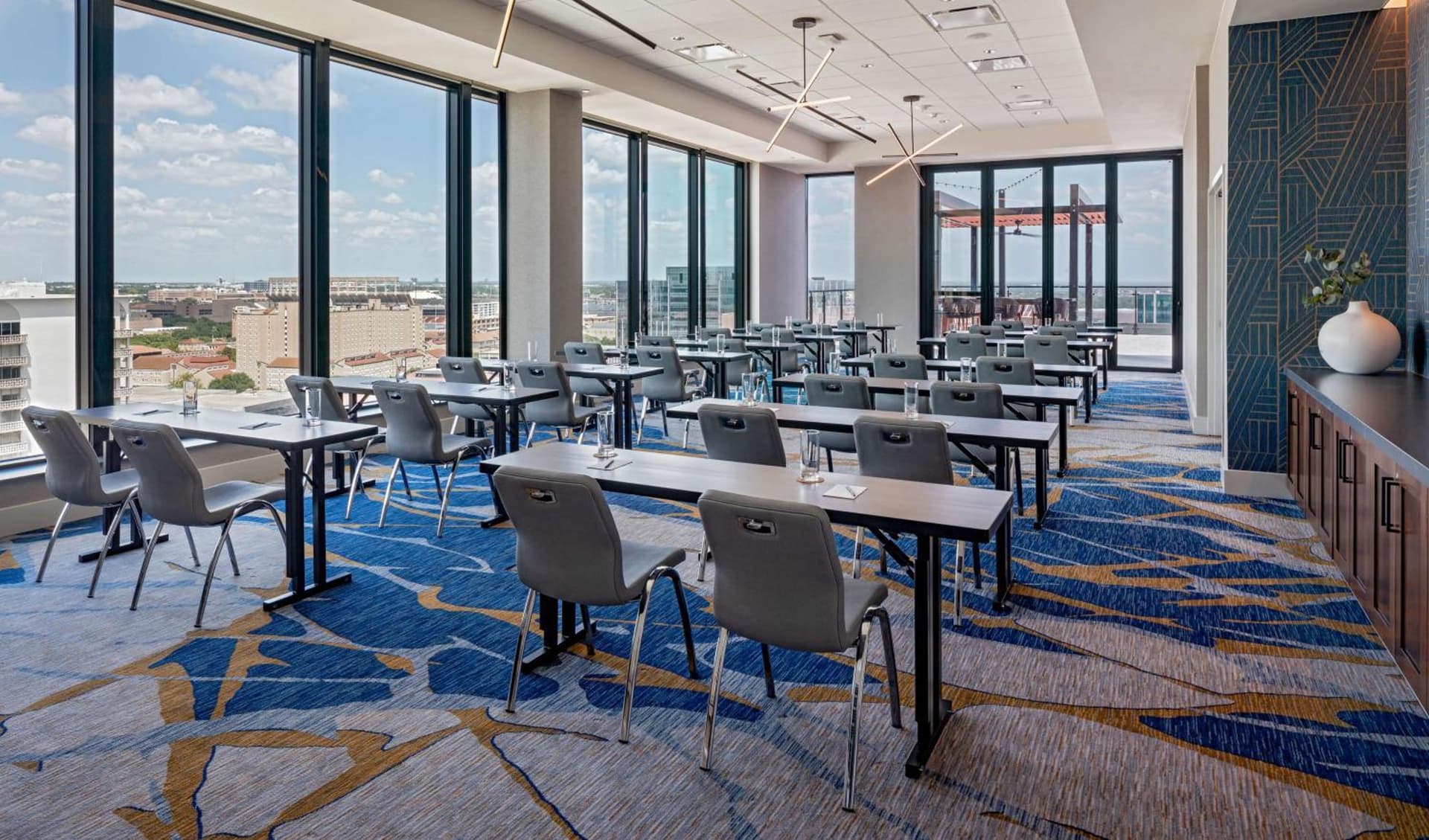 Hilton Garden Inn Austin University Capitol District gallery photo in Austin, TX — image 28