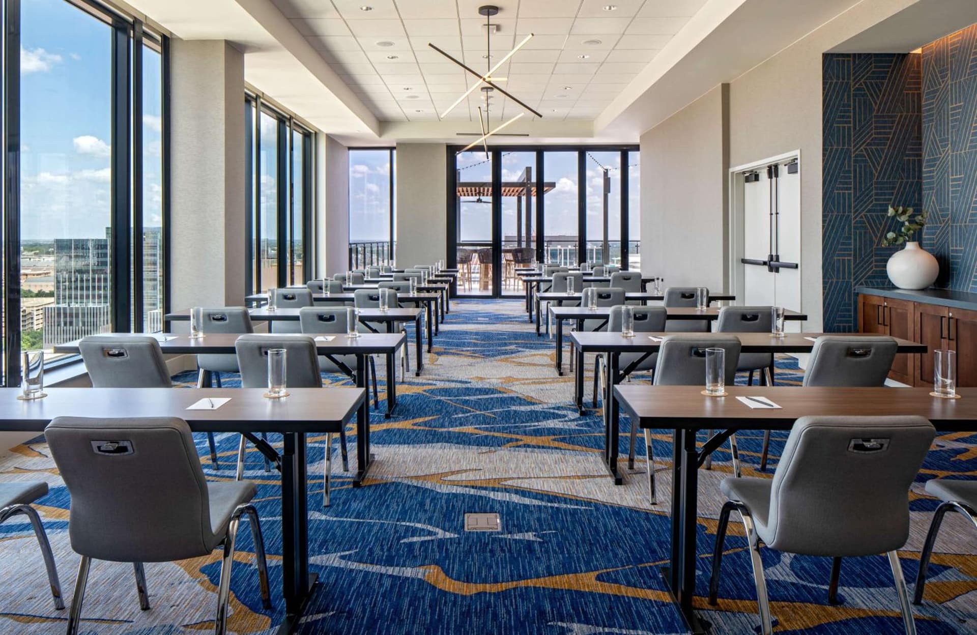 Hilton Garden Inn Austin University Capitol District gallery photo in Austin, TX — image 33